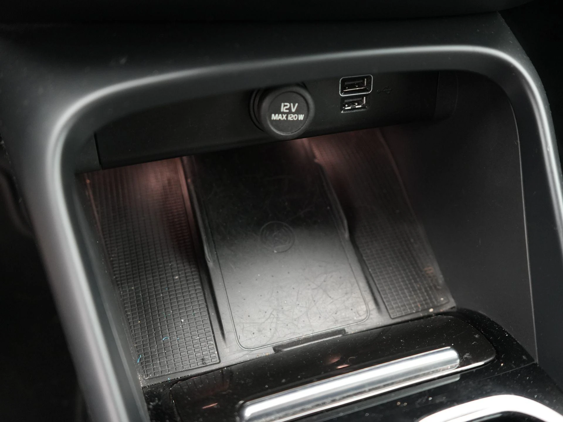 Volvo XC40 1.5 T4 Plug-in hybrid Plus Dark