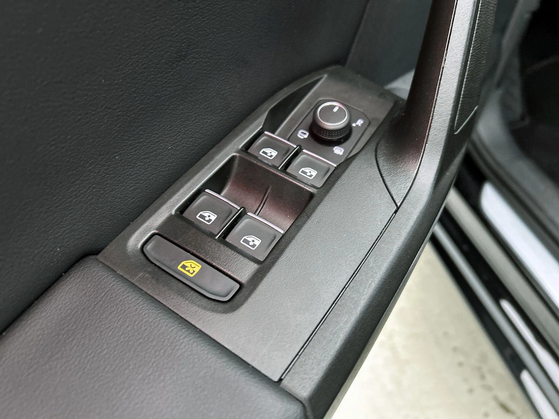 SEAT Leon Sportstourer 1.4 TSI eHybrid PHEV FR Business Intense