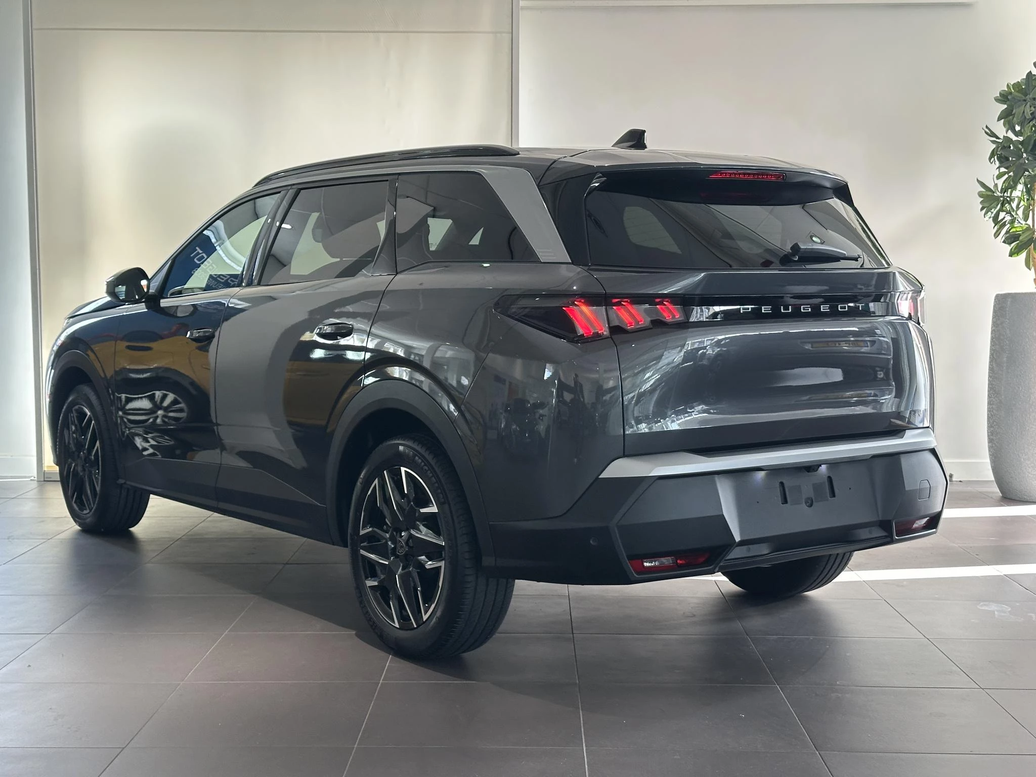 Peugeot-5008-image-6