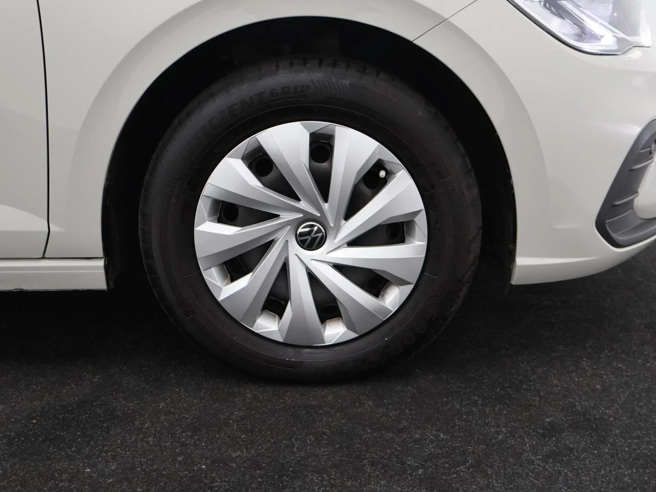 Volkswagen-Polo-image-5