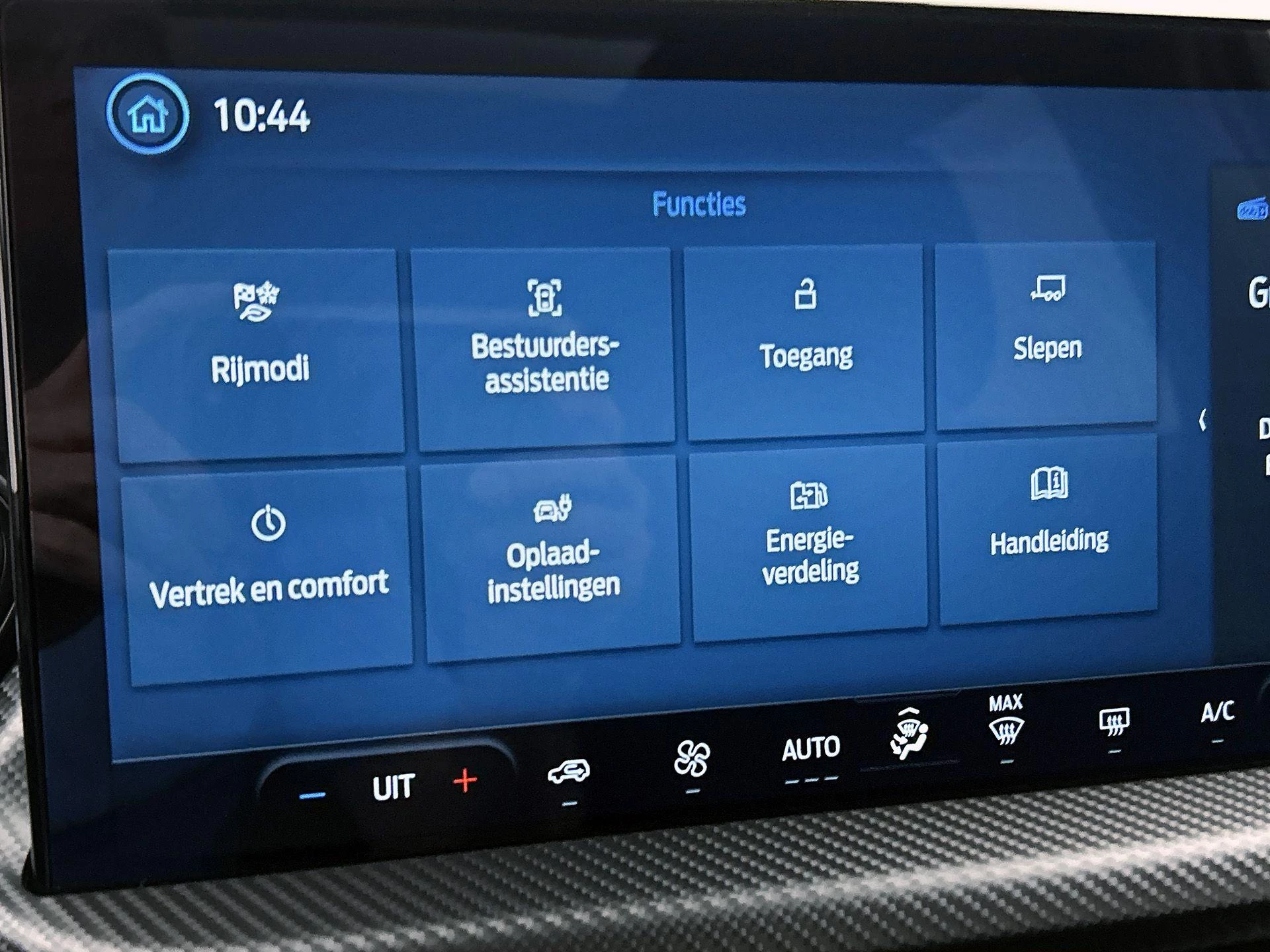 Ford-Kuga-image-11