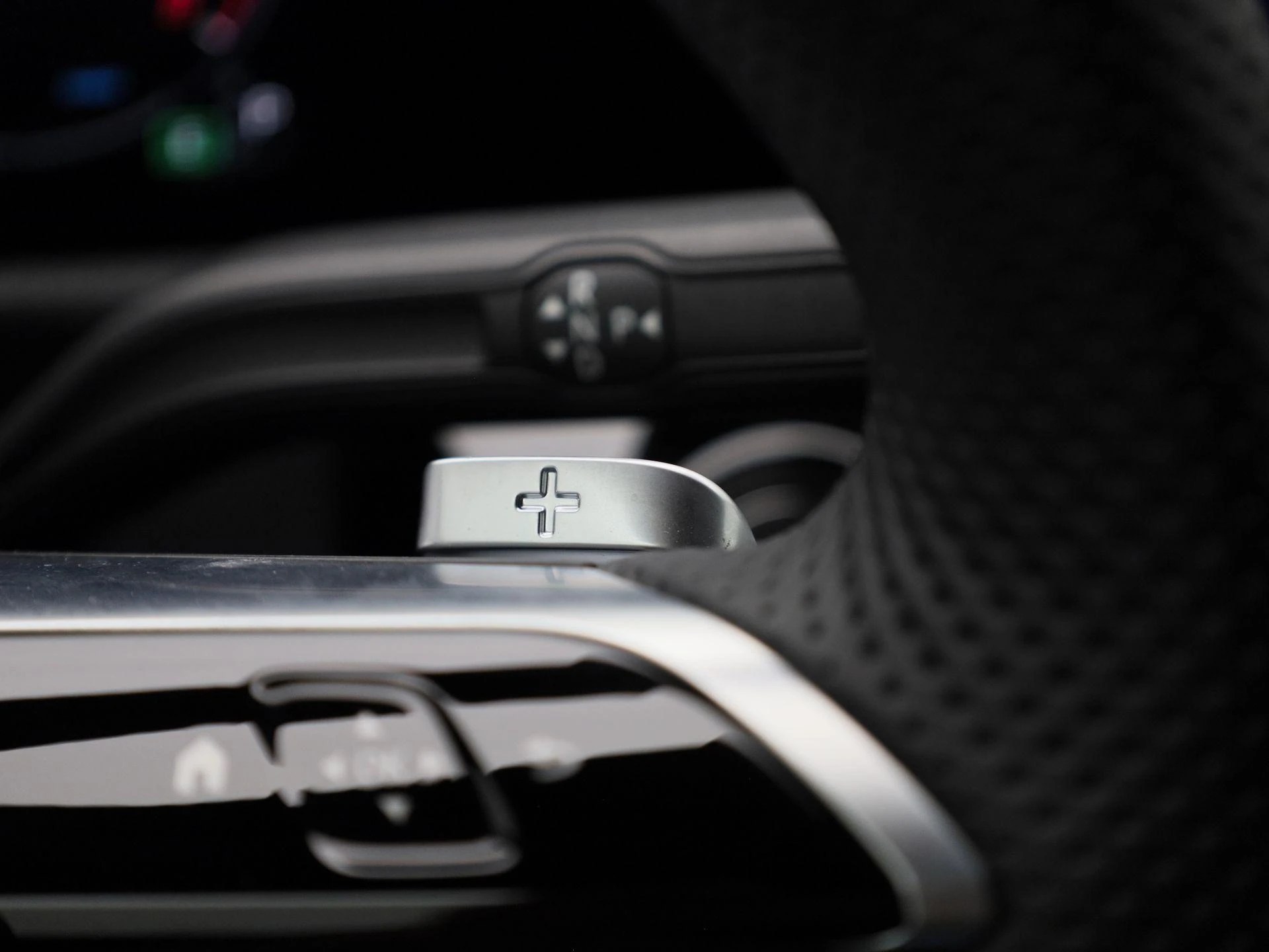 Mercedes-Benz-CLA-image-29