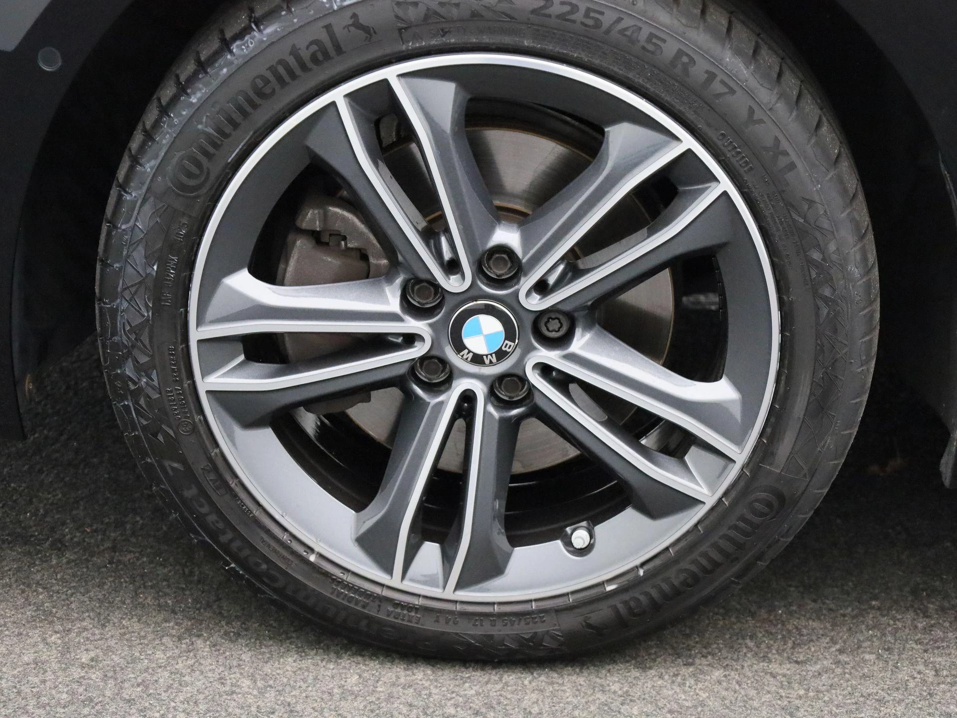 BMW-2 Serie-image-12
