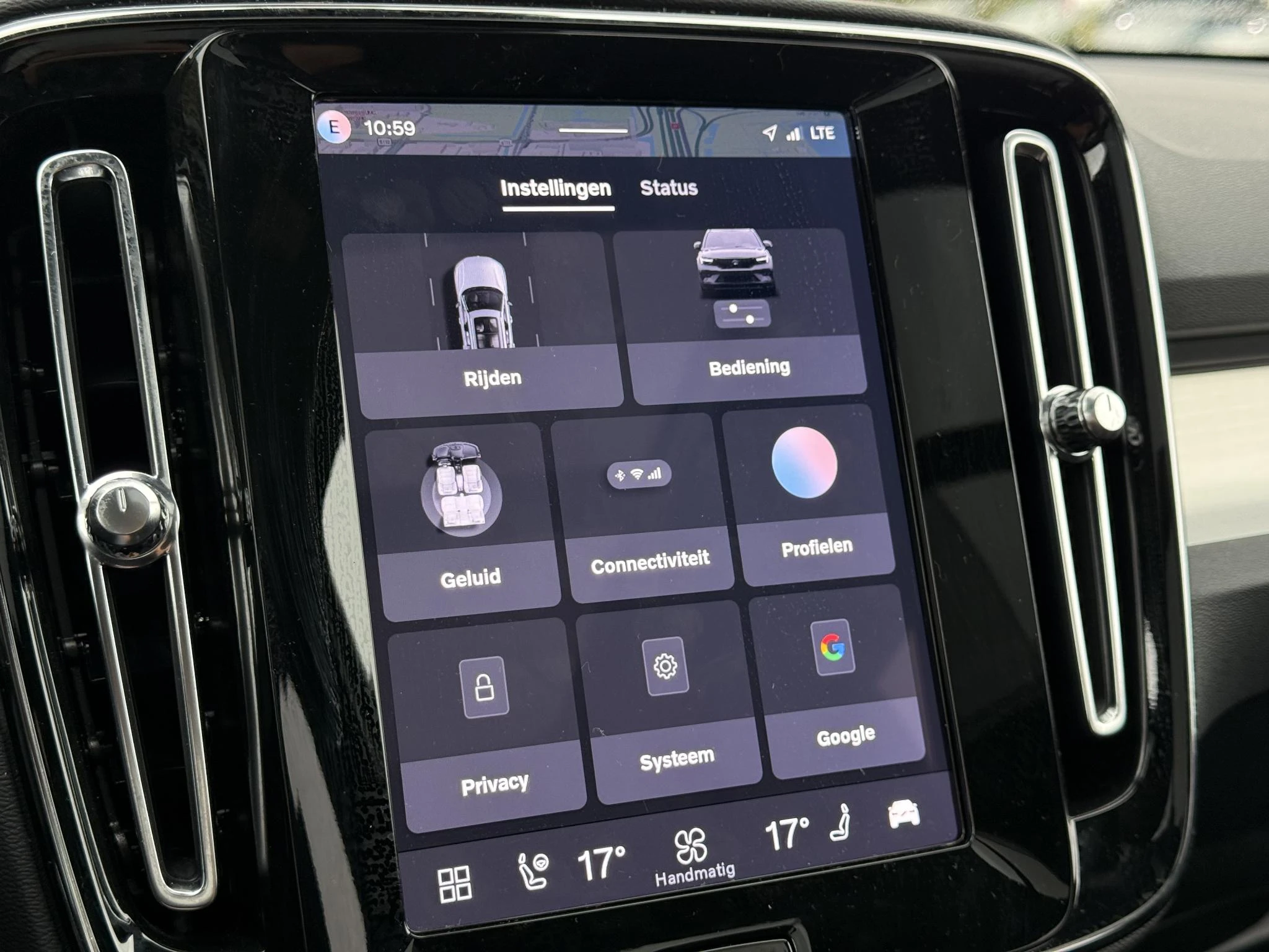 Volvo-XC40-image-22