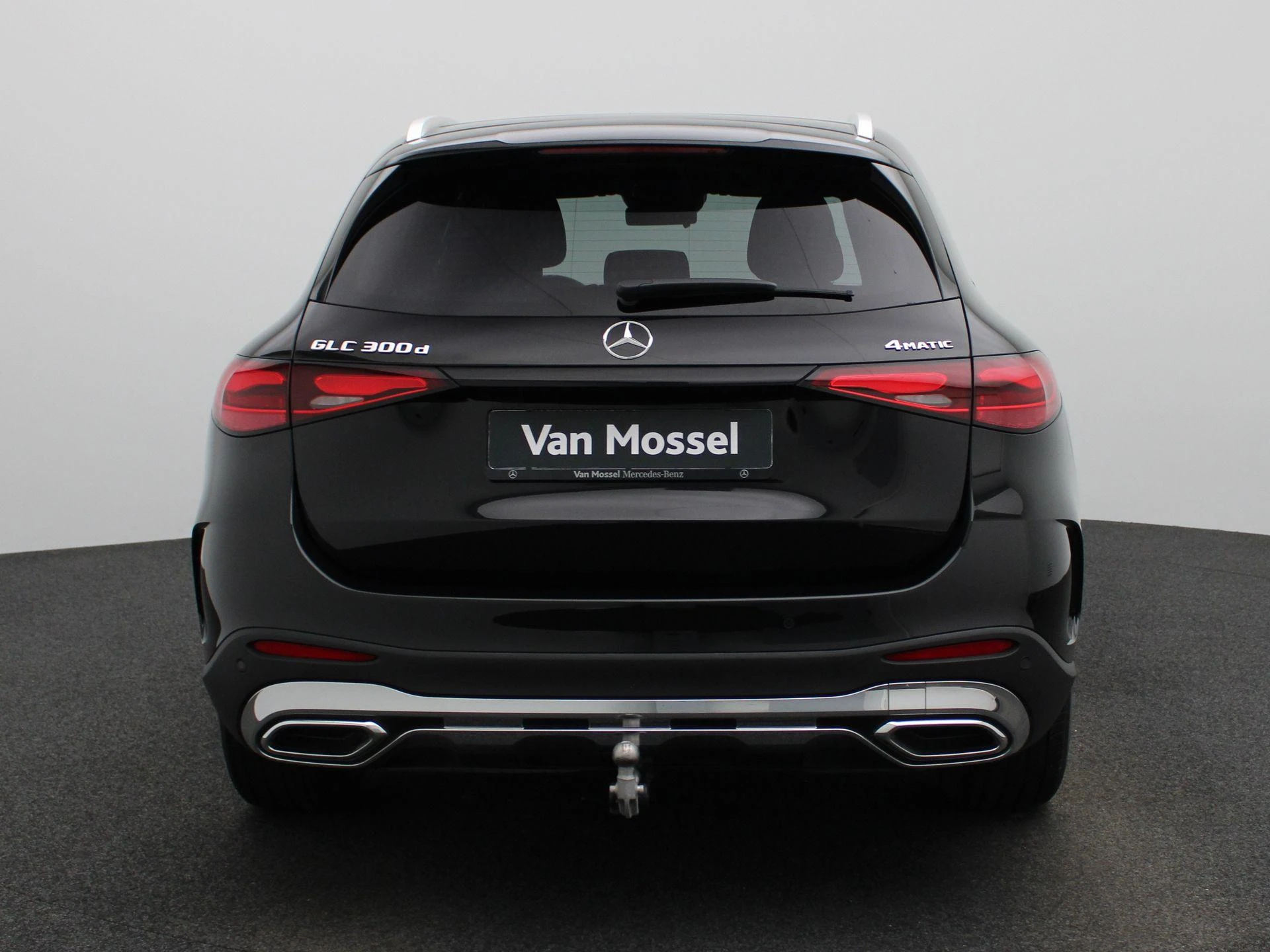 Mercedes-Benz-GLC-image-4