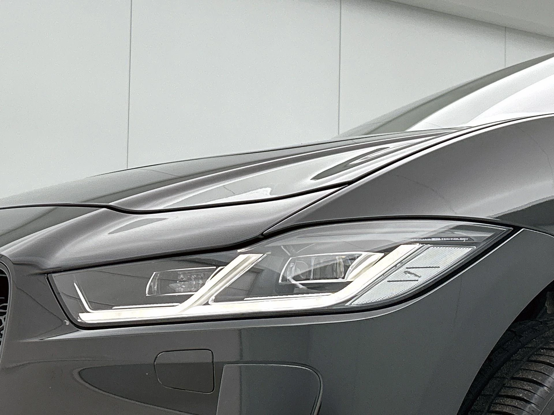 Jaguar-I-PACE-image-12