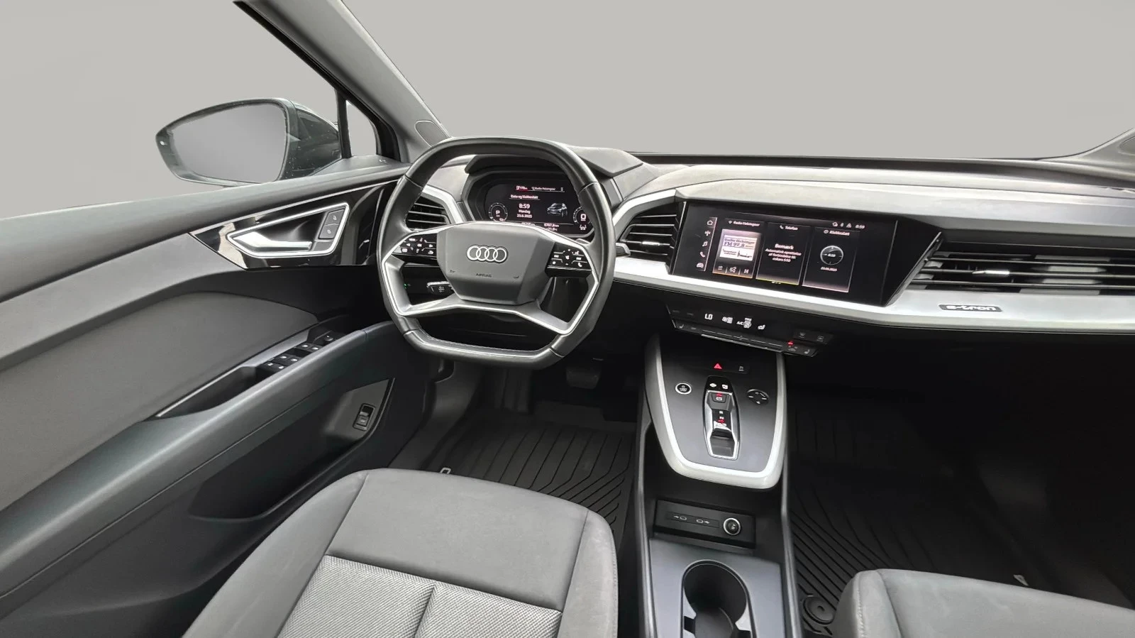 Audi-Q4 e-tron-image-8