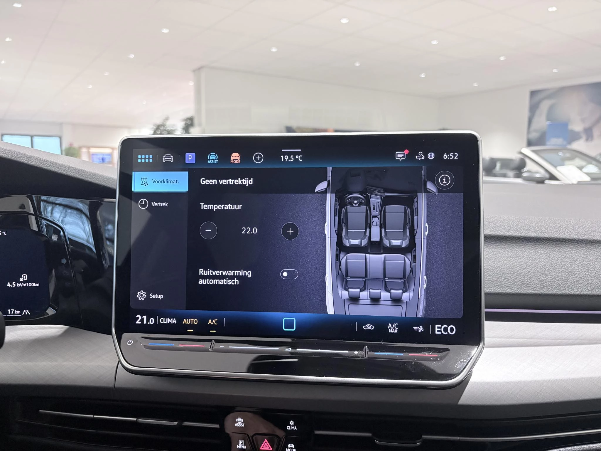 Volkswagen-Golf-image-24