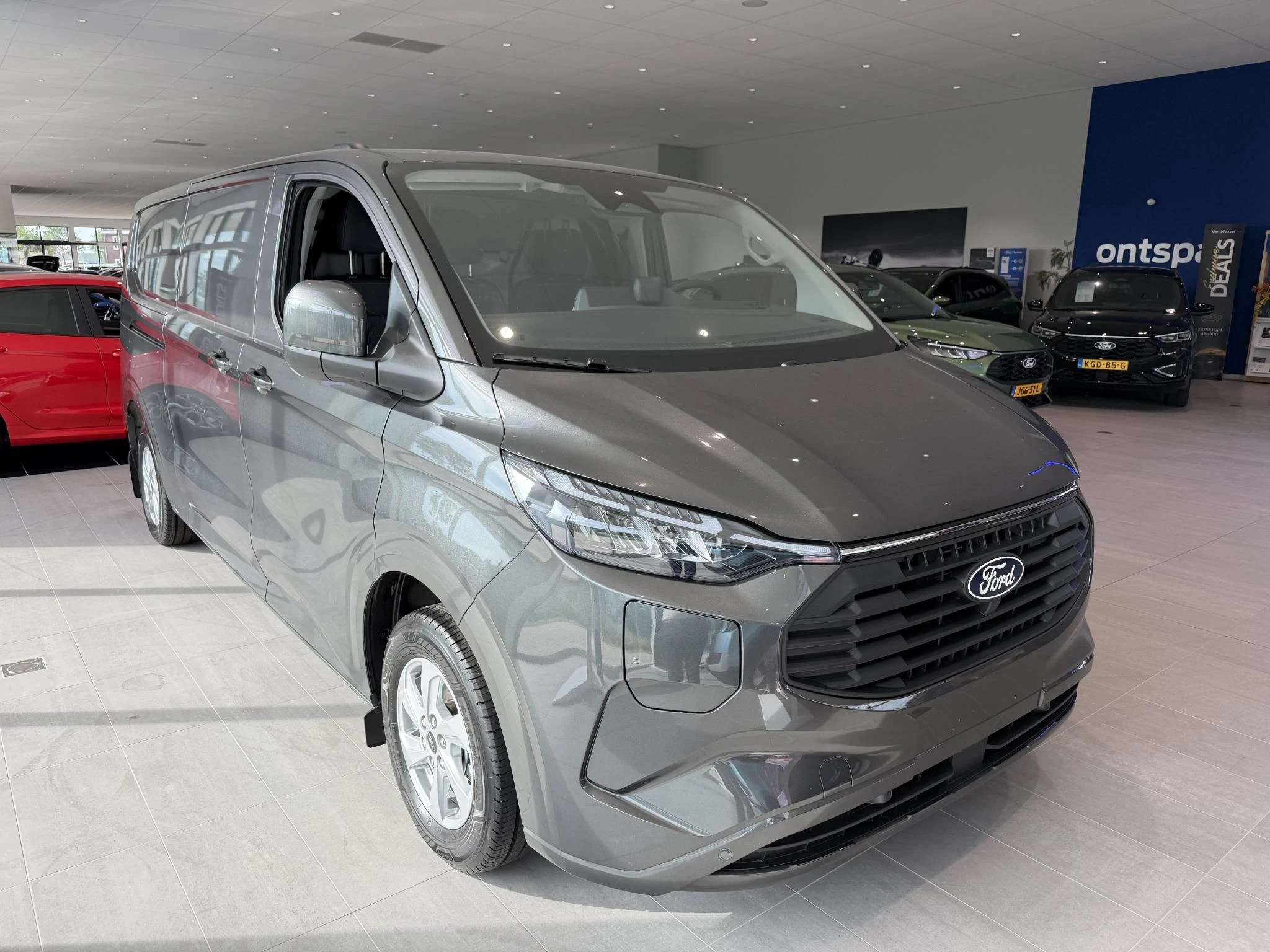 Ford-Transit Custom-image-2