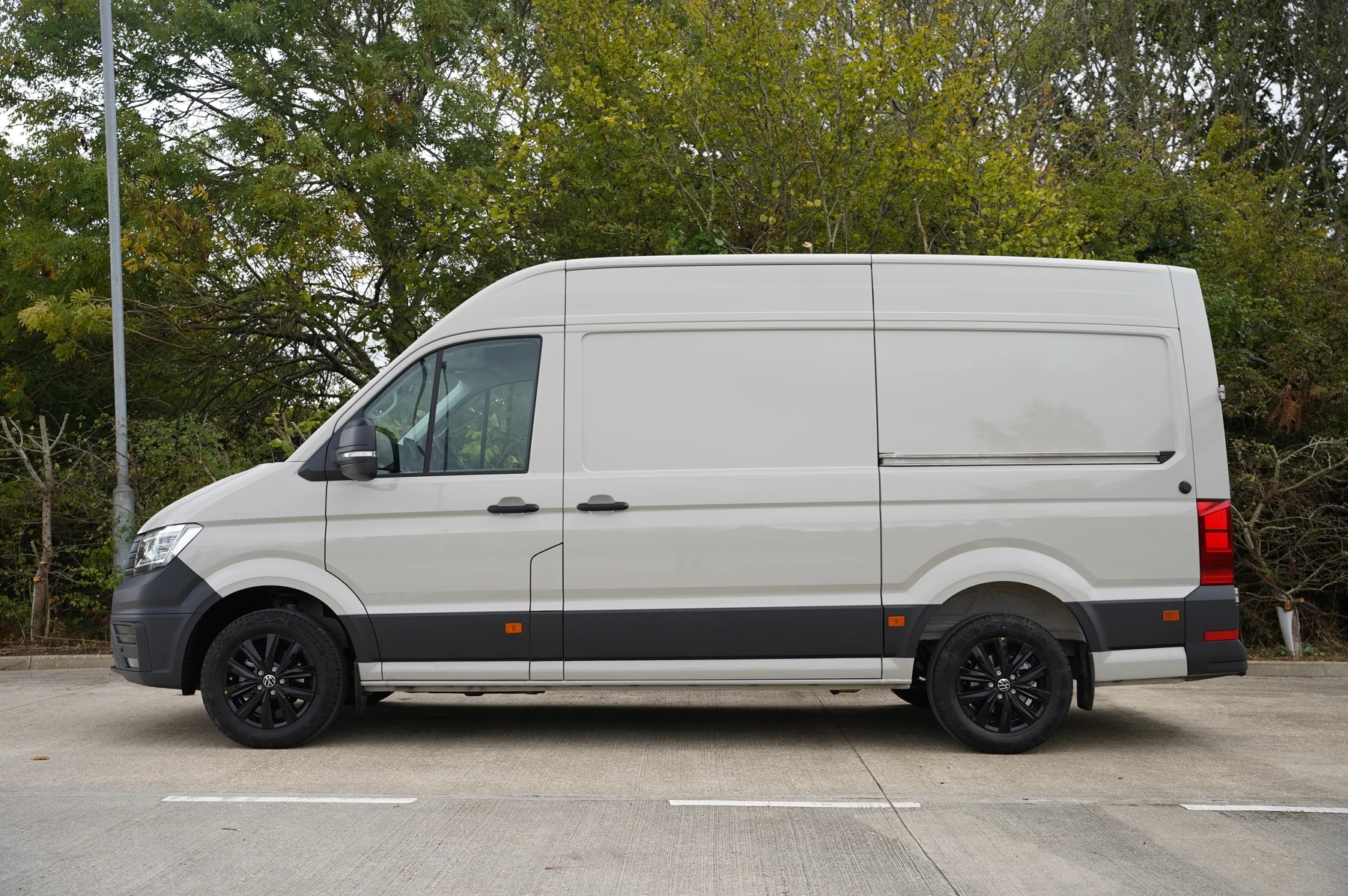 Volkswagen-Crafter-image-14