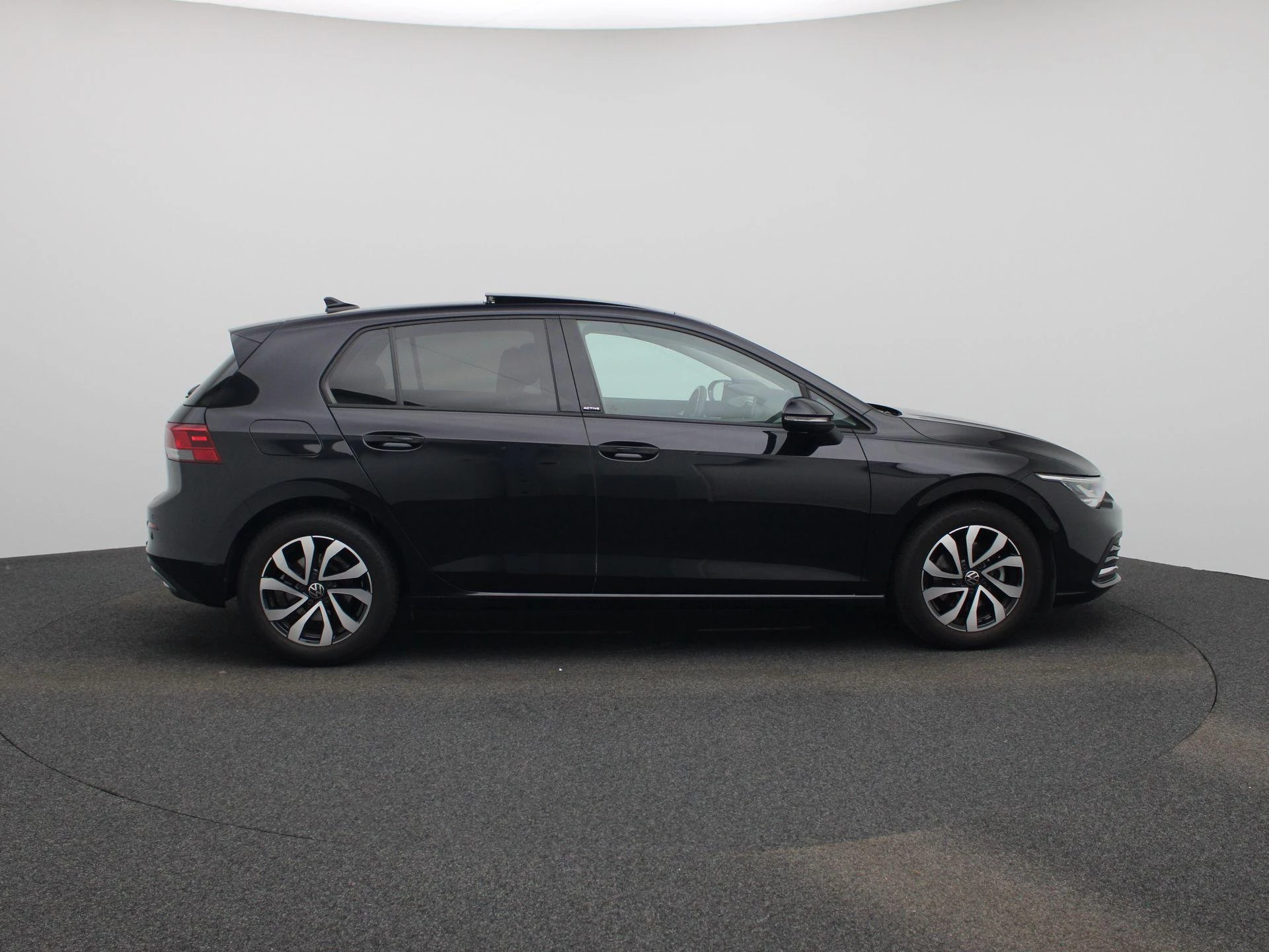 Volkswagen Golf VIII 1.0 TSI 81kW Active