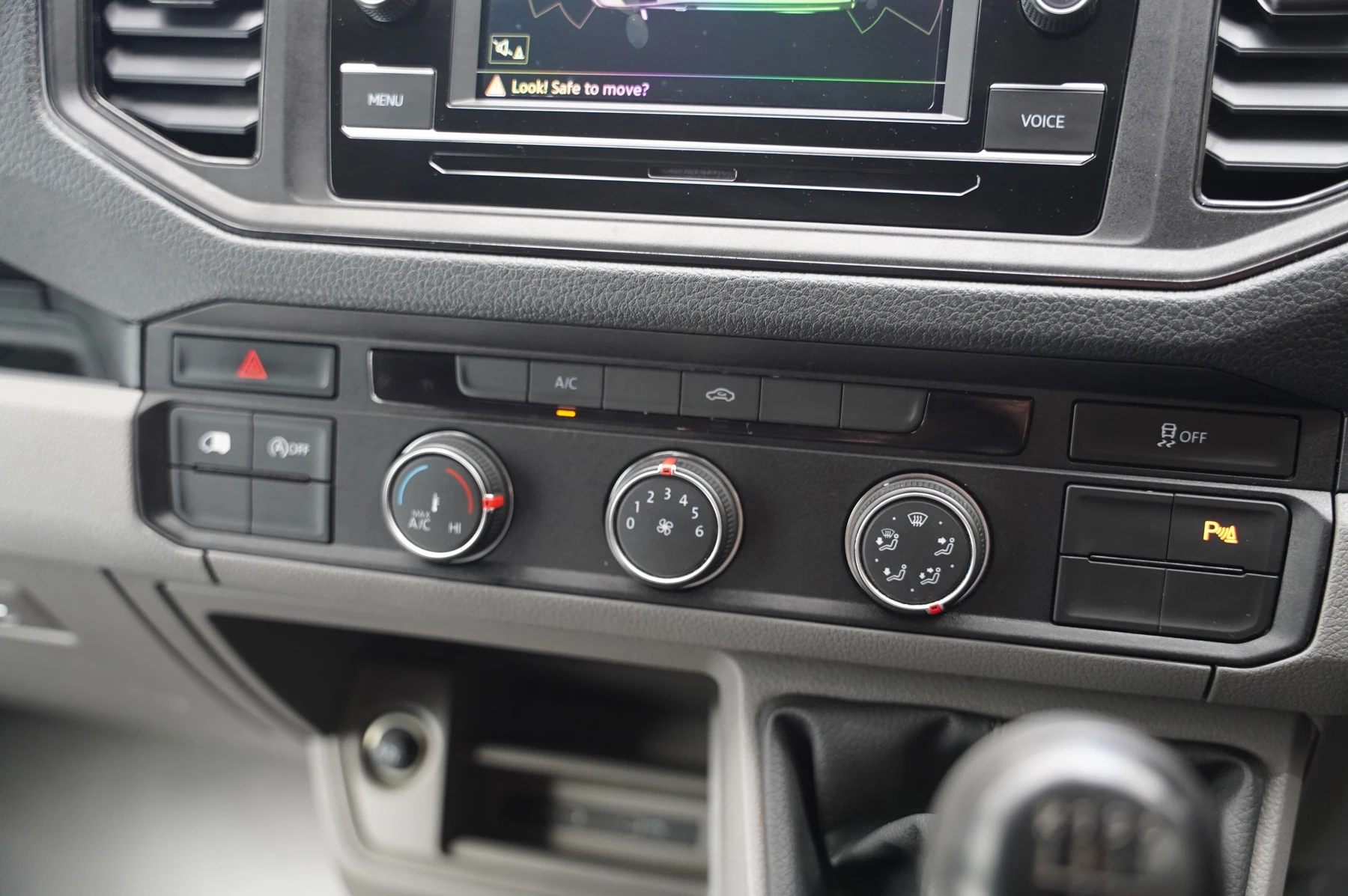 Volkswagen-Crafter-image-26