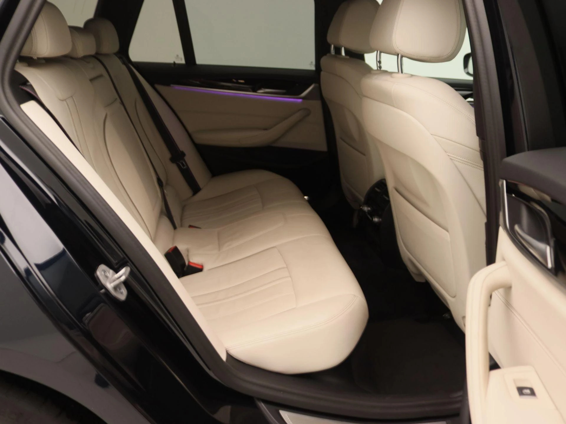 BMW-5 Serie-image-26