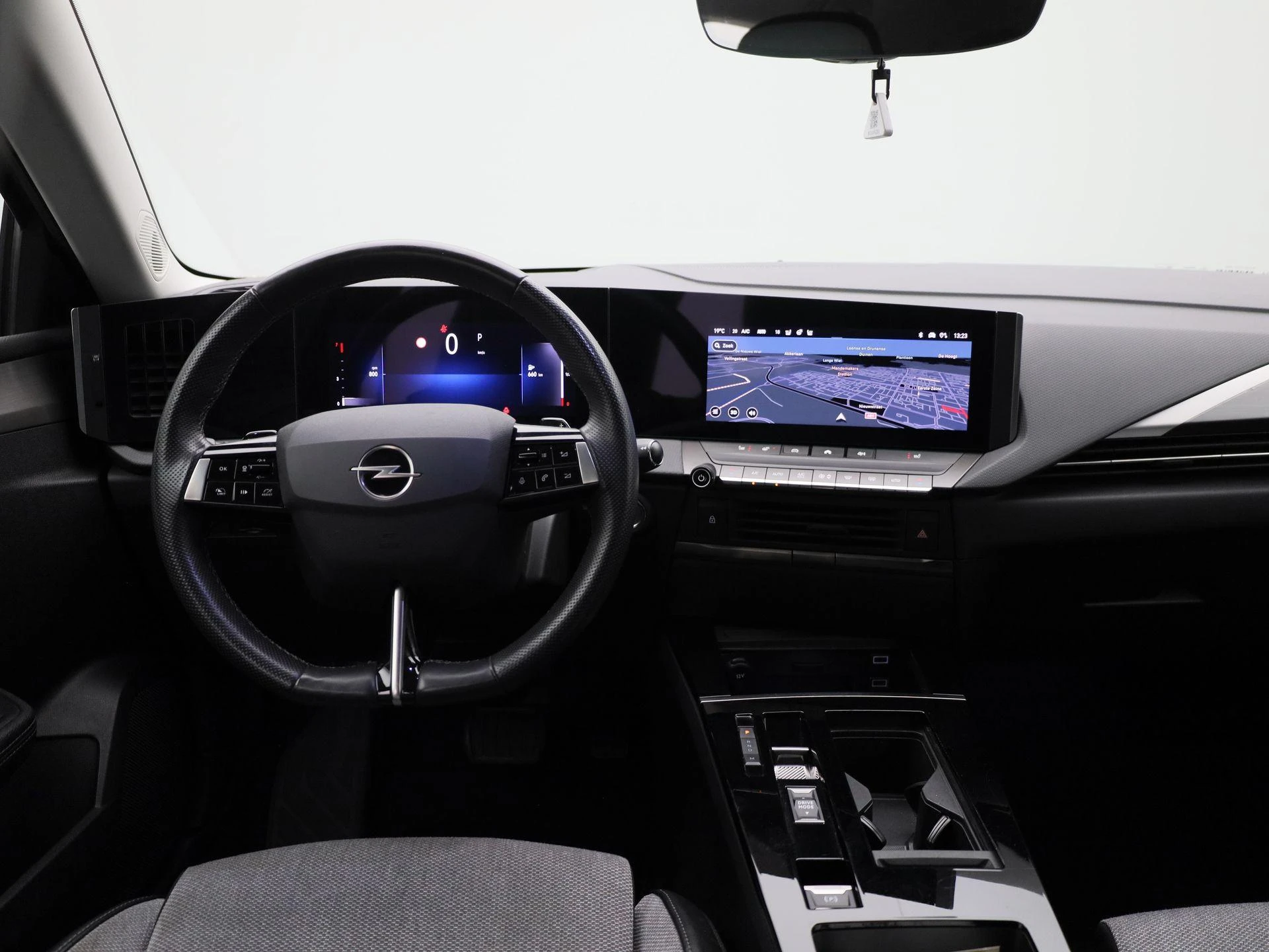 Opel-Astra-image-6