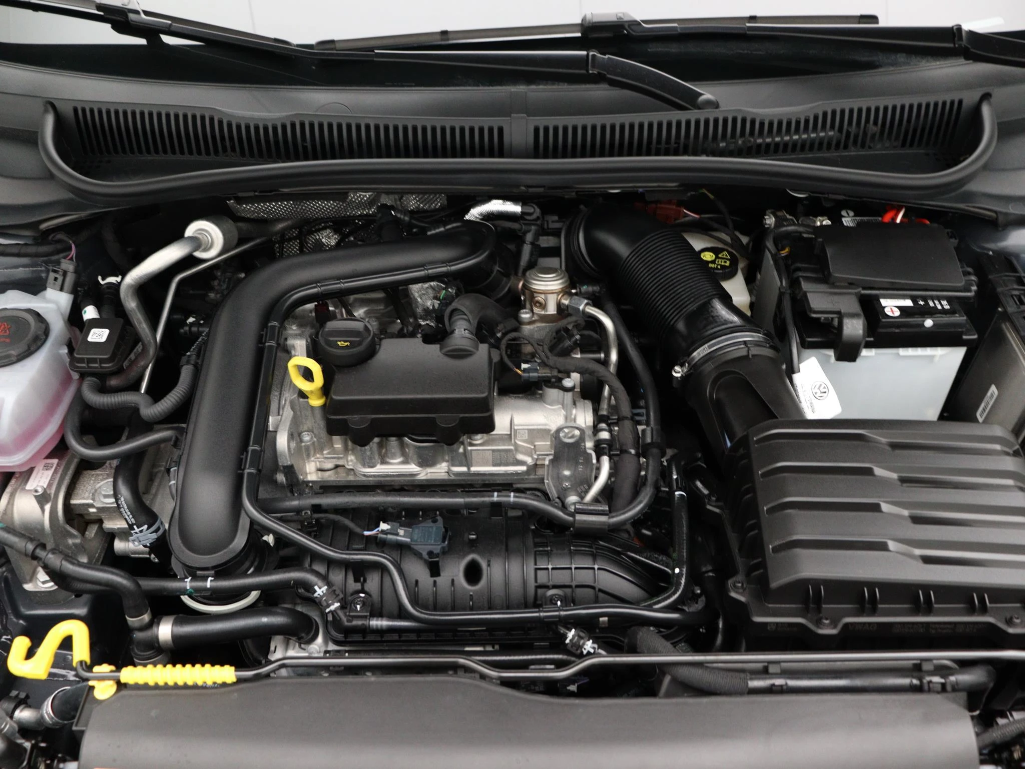 Volkswagen-Polo-image-29