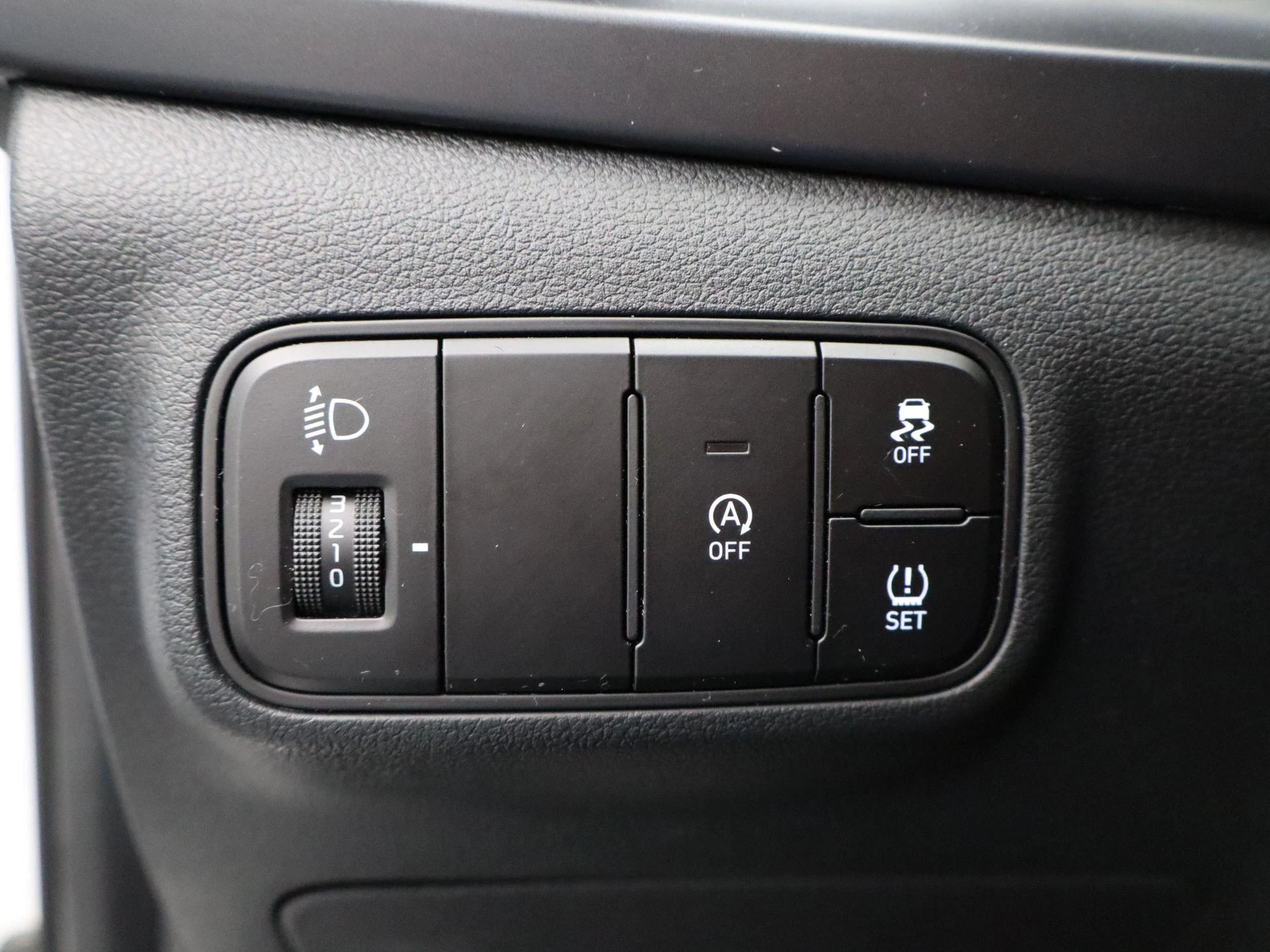 Hyundai-Bayon-image-30