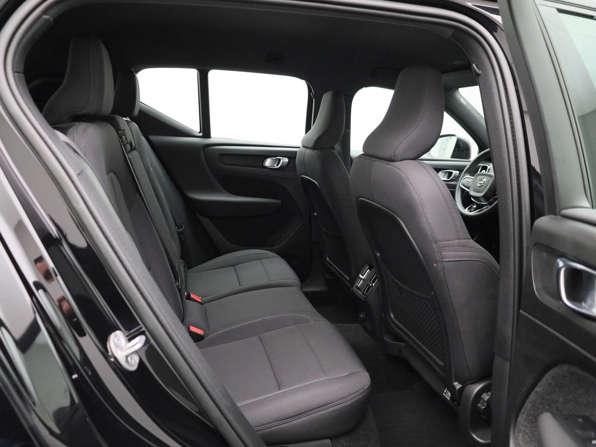 Volvo-XC40-image-33