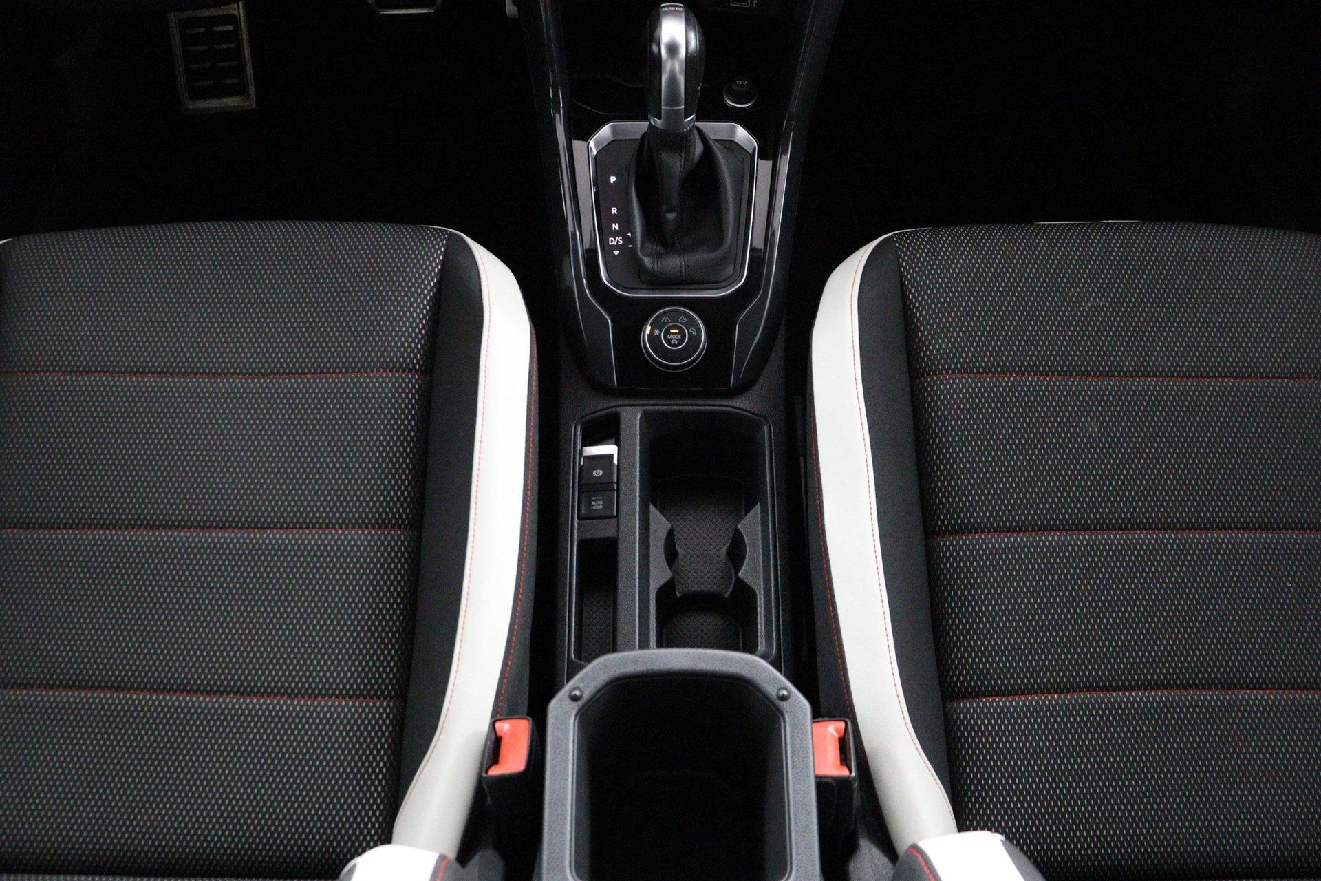 Volkswagen-T-Roc-image-58