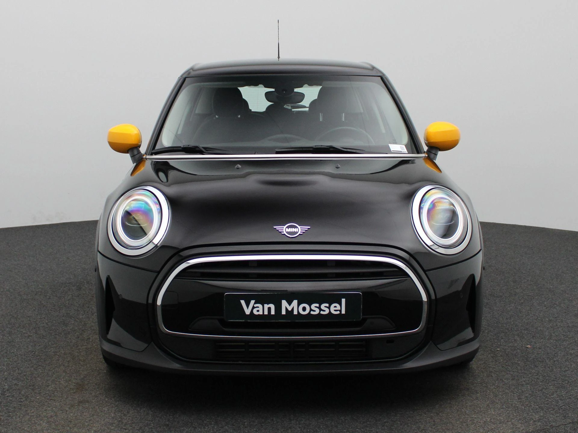 MINI-One-image-2