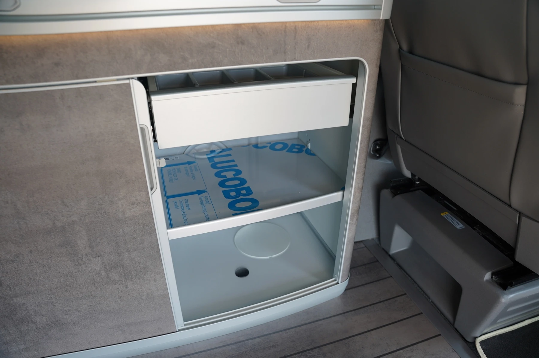 Volkswagen-California-image-43