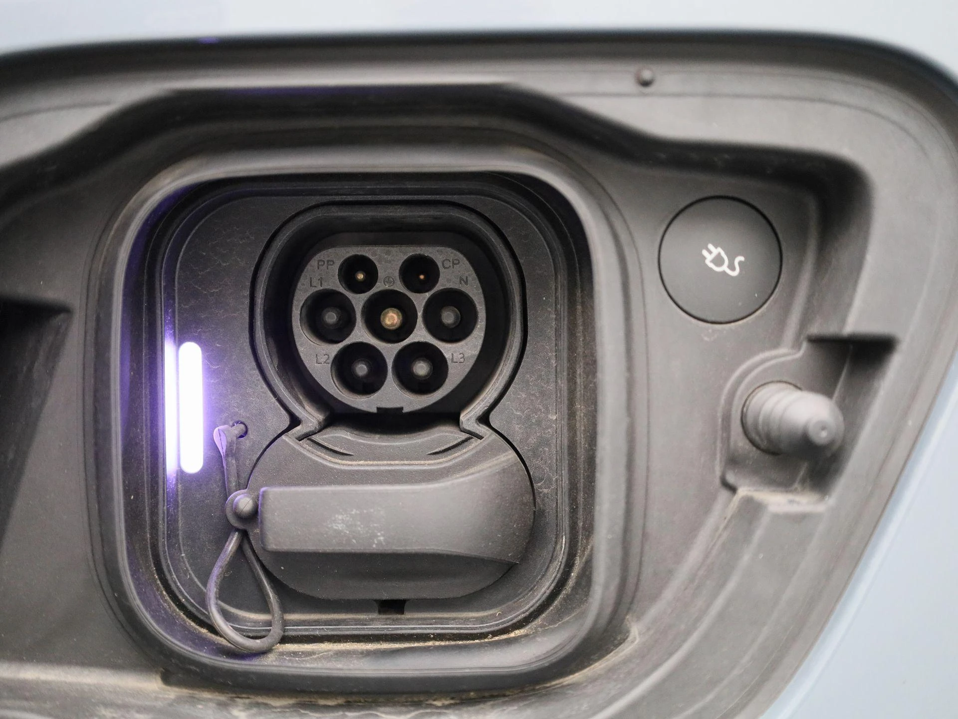 Volvo-C40-image-14