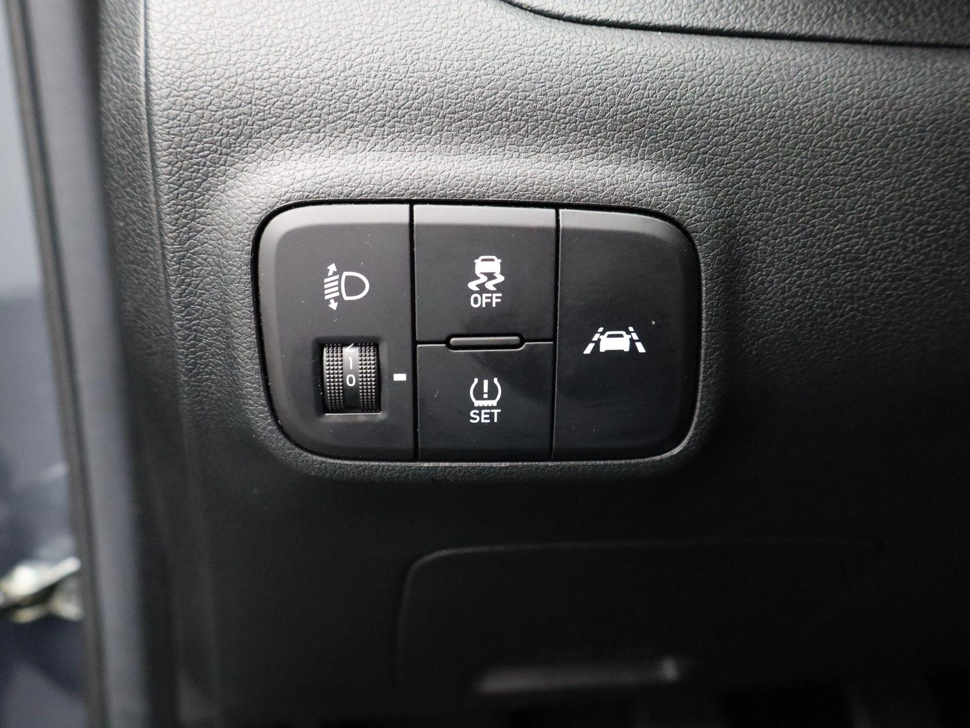 Hyundai-i10-image-22