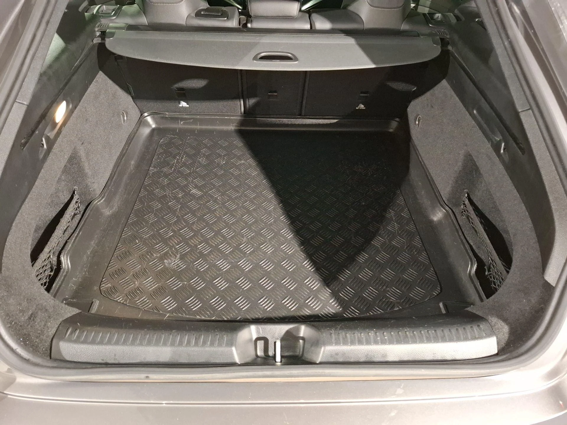 Mercedes-Benz-CLA-image-11