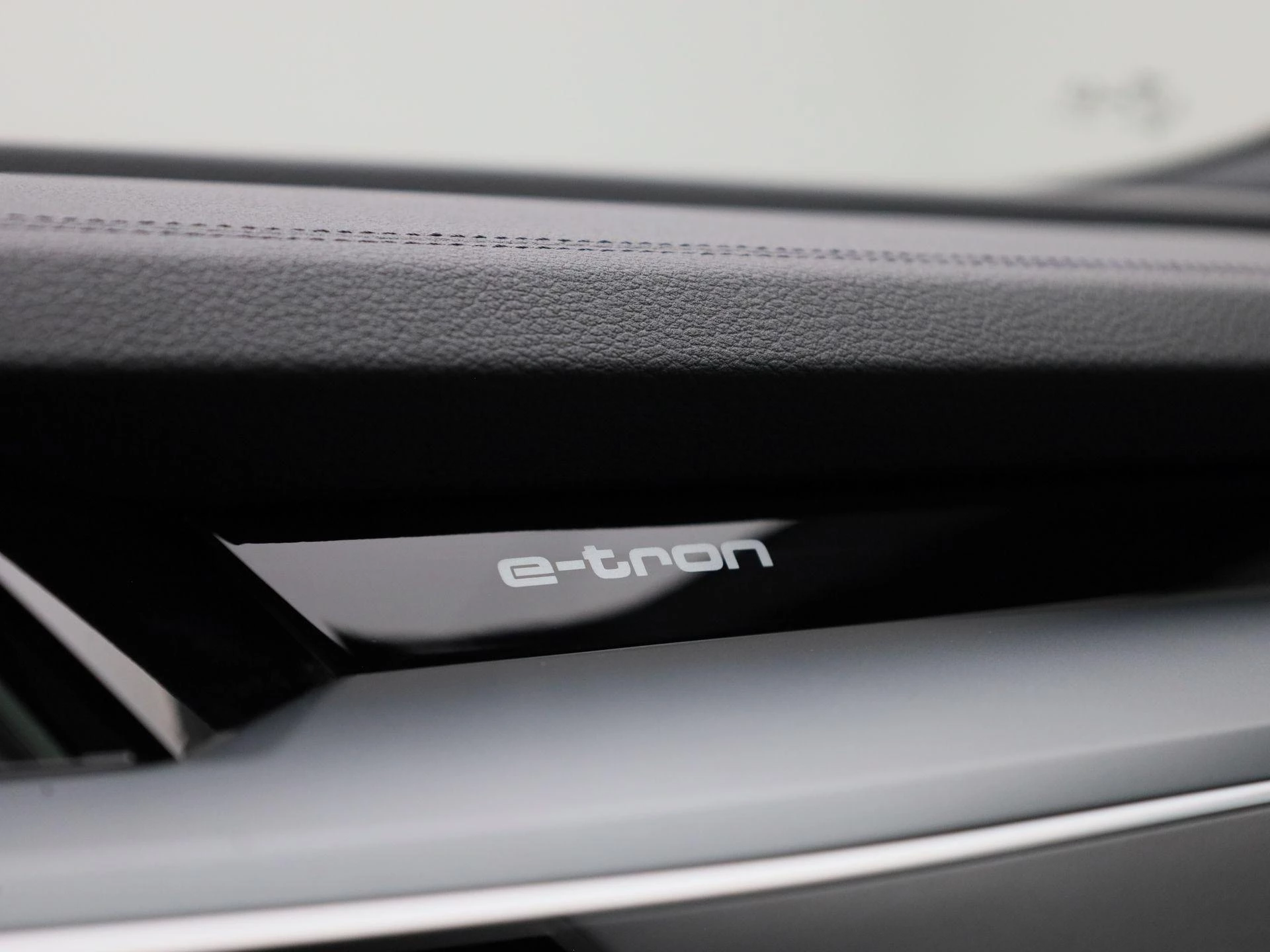 Audi-e-tron-image-25