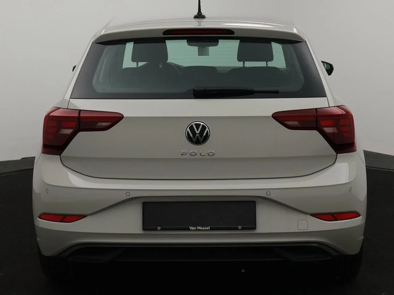 Volkswagen-Polo-image-24