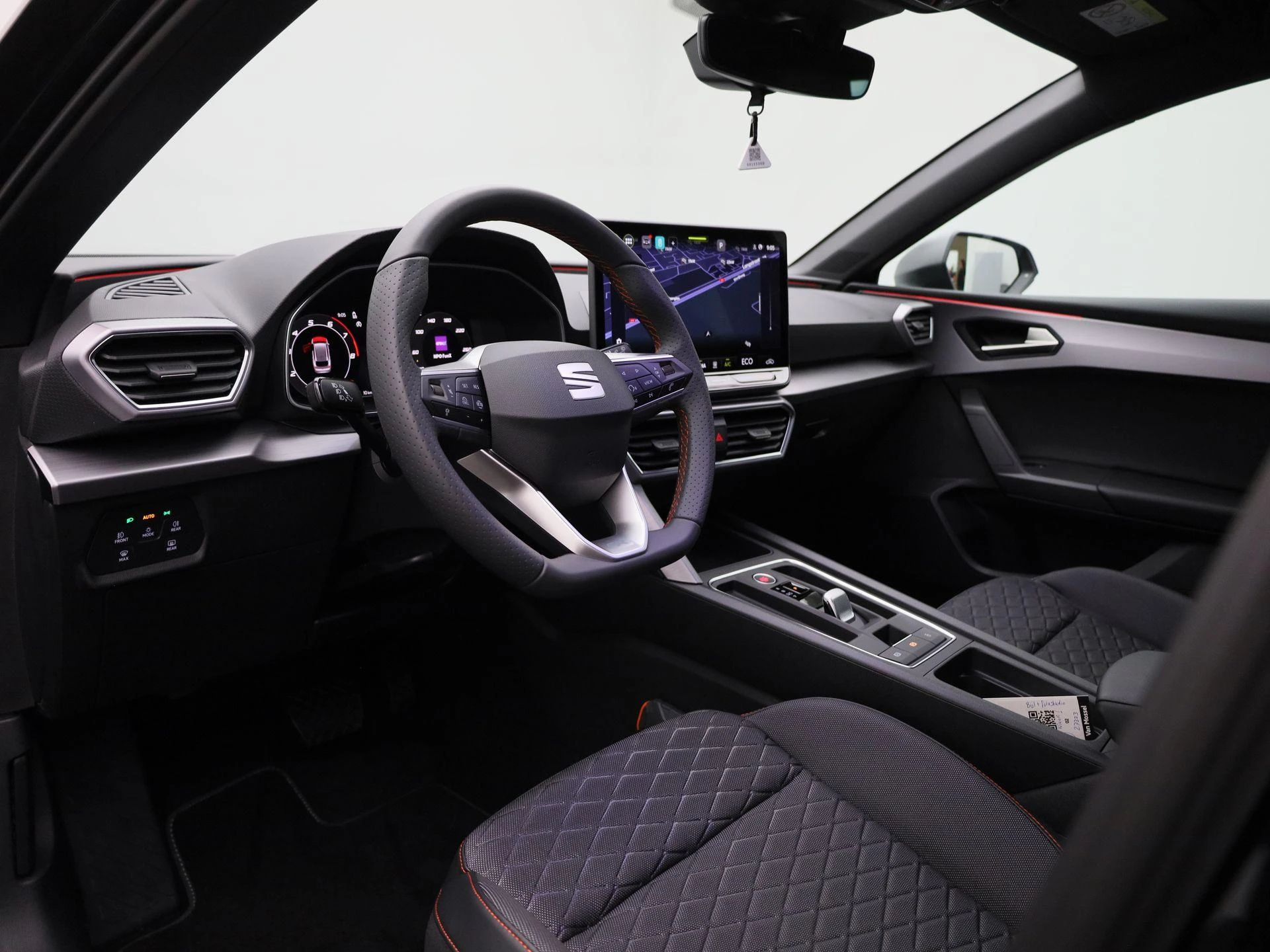 SEAT Leon Sportstourer 1.5 TSI e-Hybrid FR Business