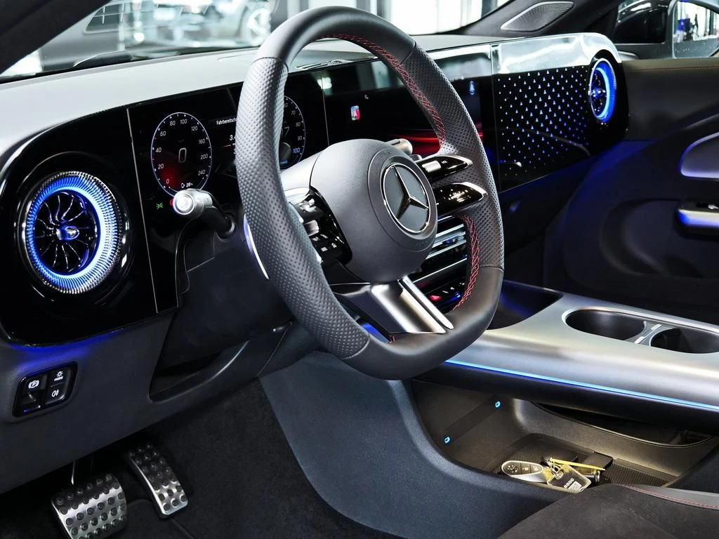 Mercedes-Benz-CLA 250+-image-6