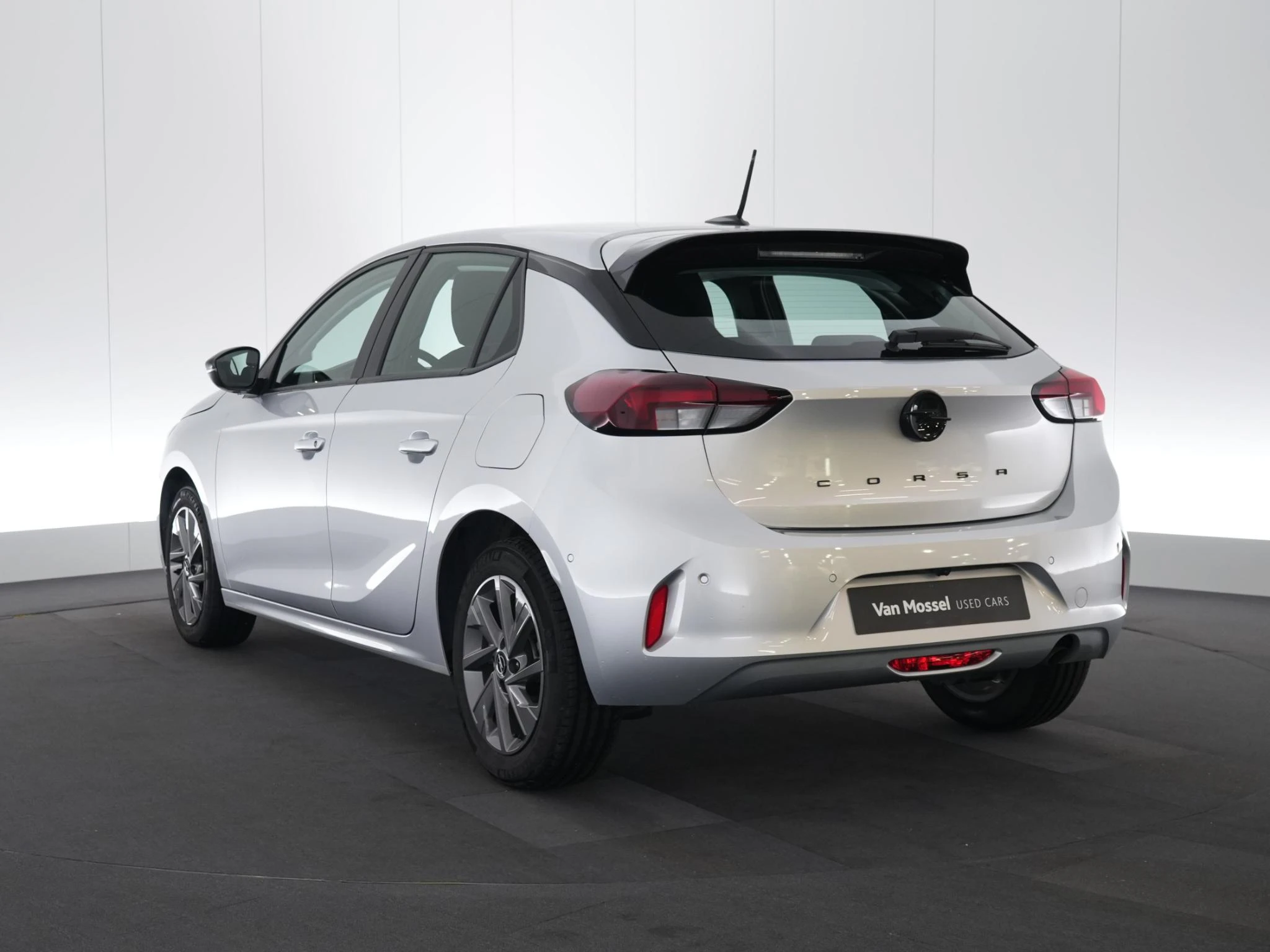 Opel-Corsa-image-2
