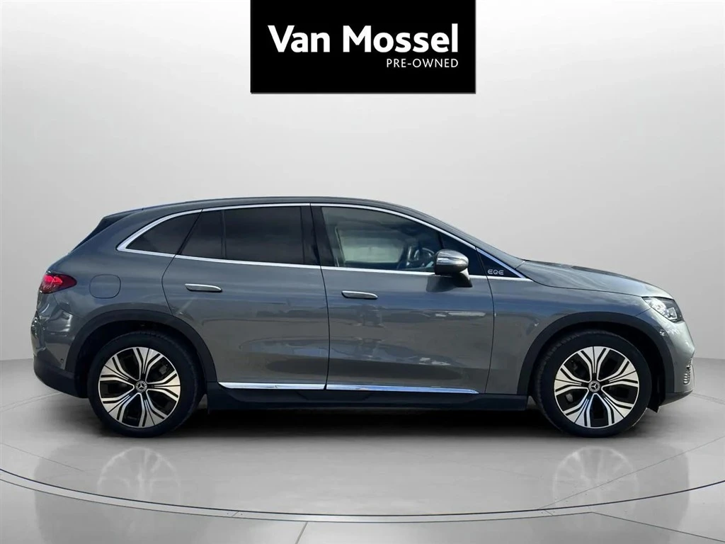 Mercedes-Benz-EQE-image-3