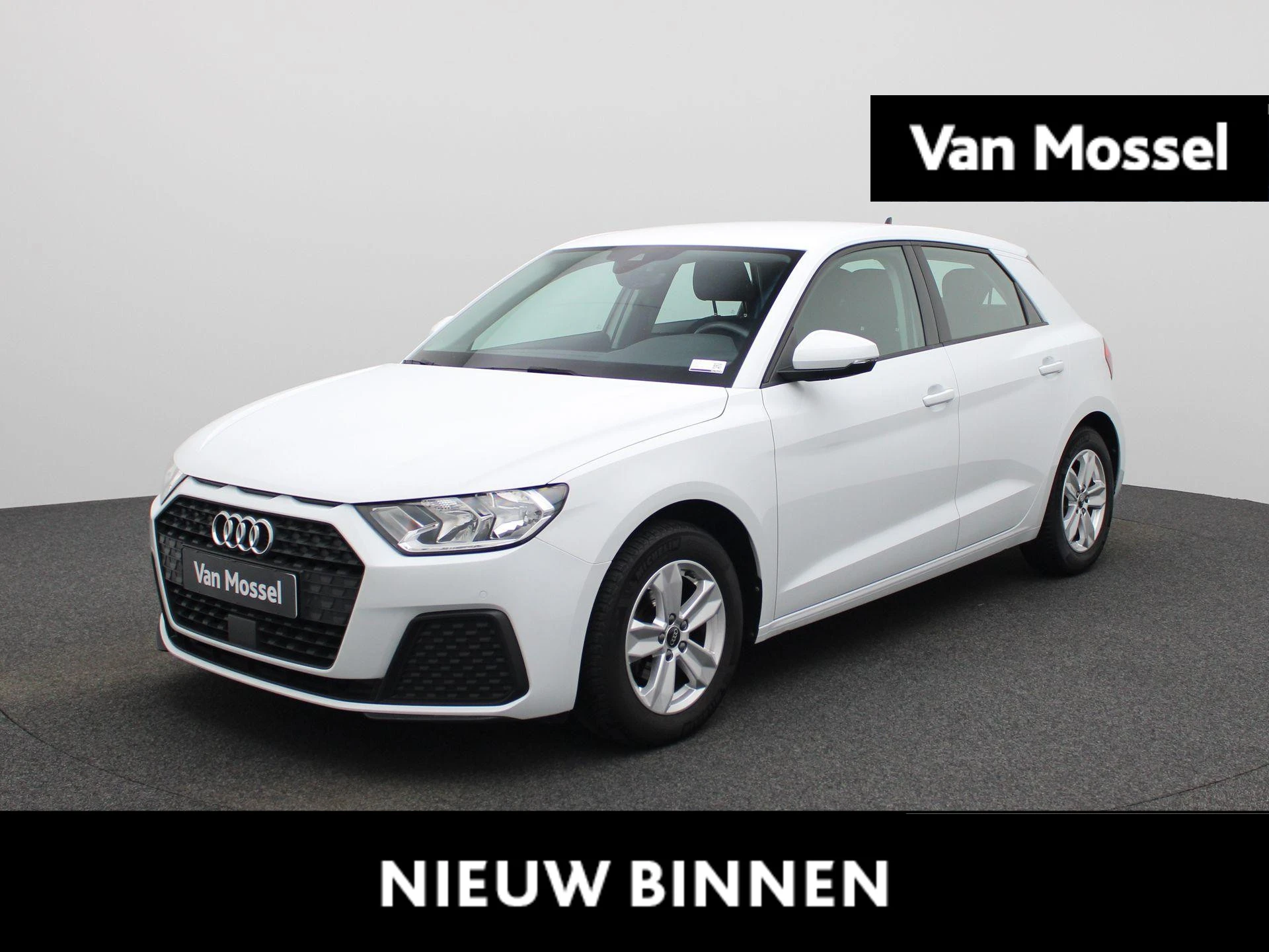 Audi-A1 Sportback-image-0