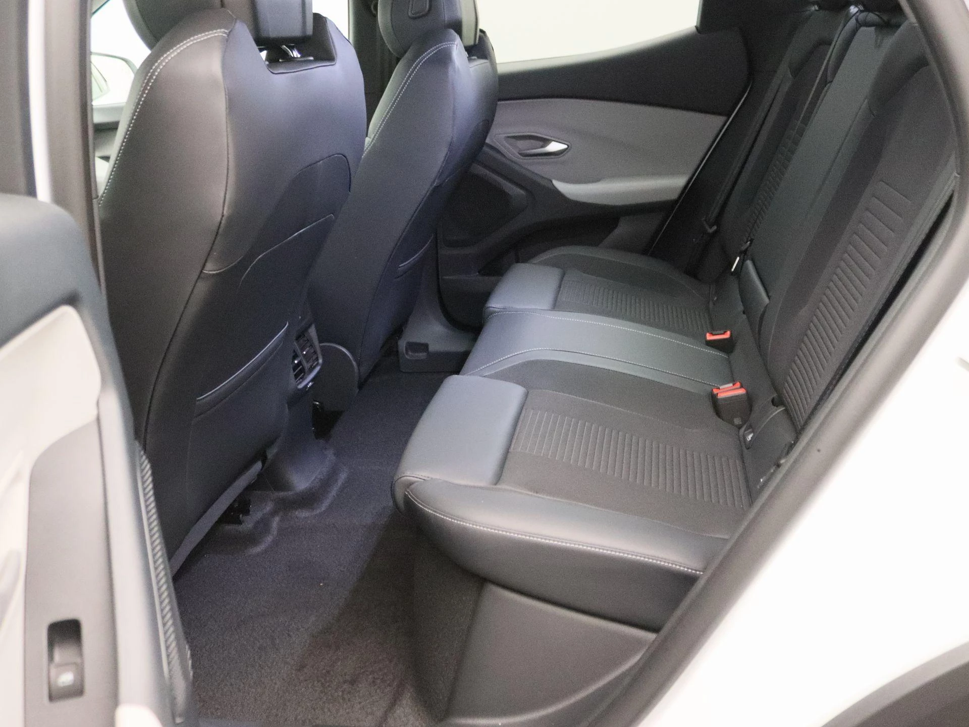 Ford-Explorer-image-13