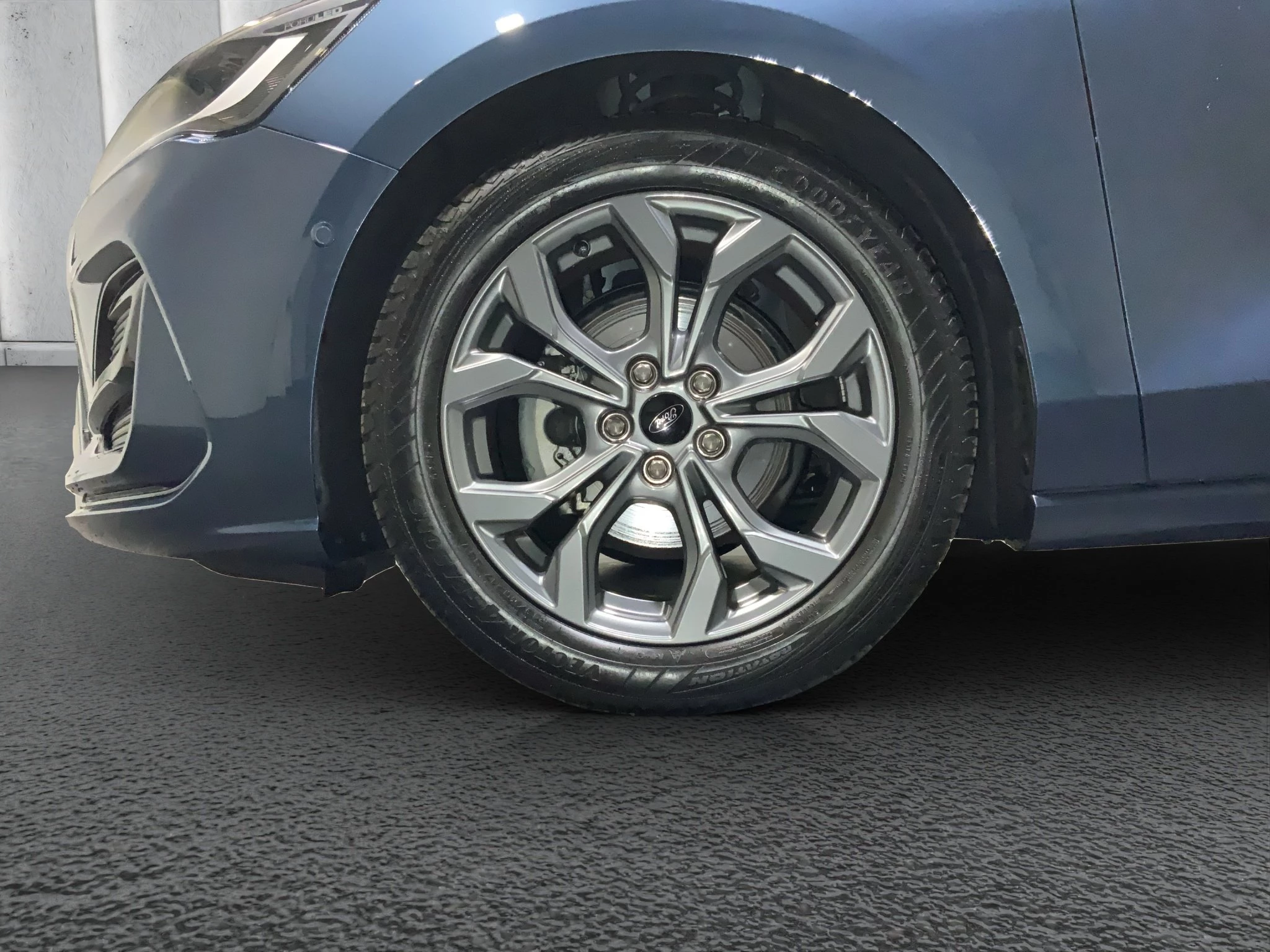 Ford Focus ST-Line X Turnier Aut.*AHK*ACC*HUD*KAM*NAVI*WINTER-PKT.