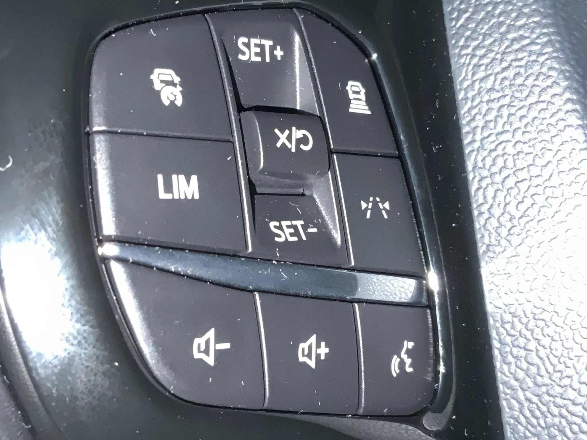 Ford-Transit Custom-image-17