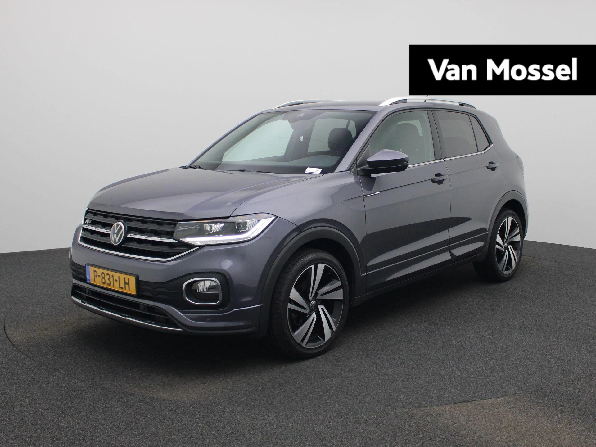 Volkswagen-T-Cross-image-0