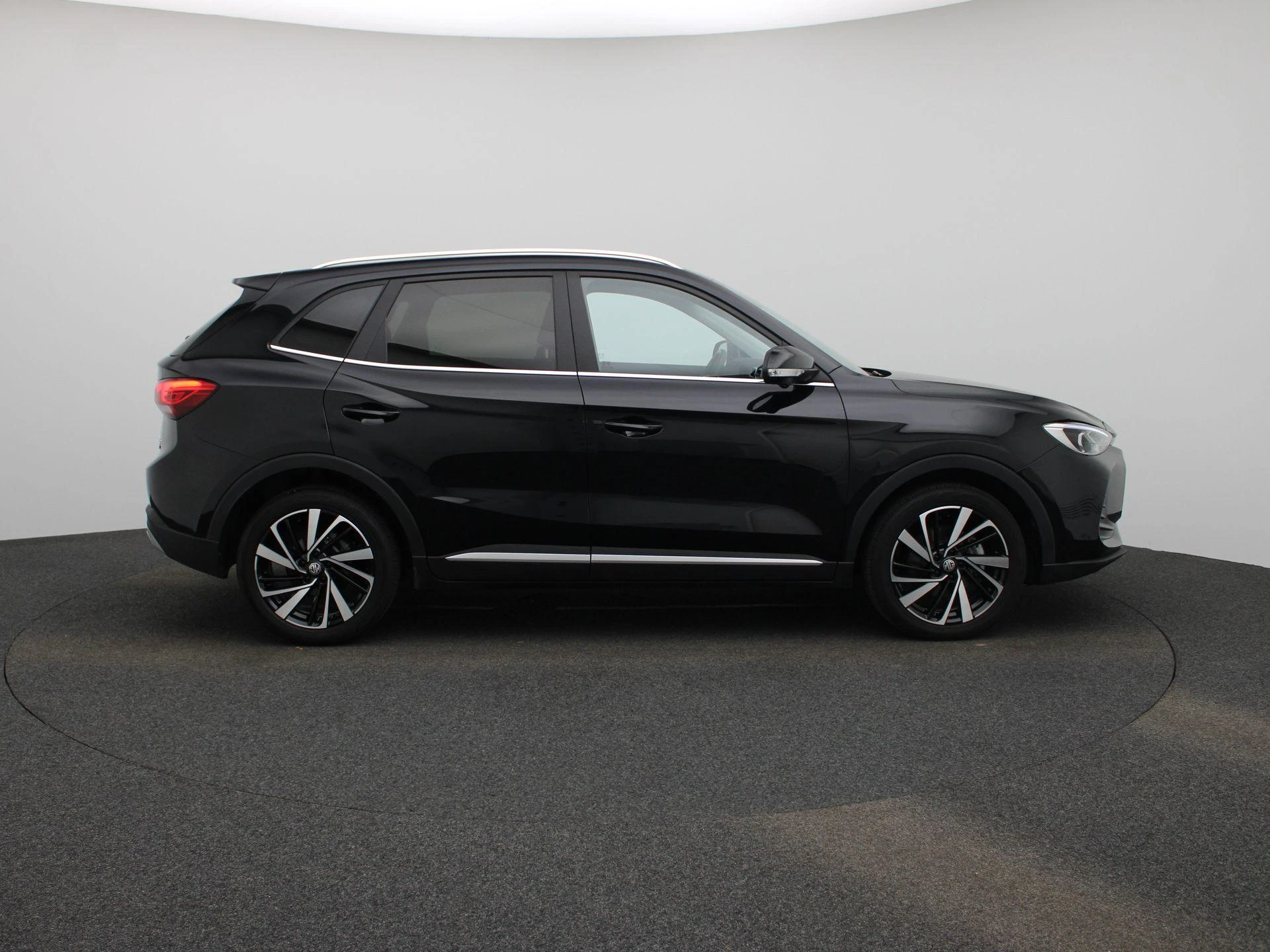 MG-ZS-image-5