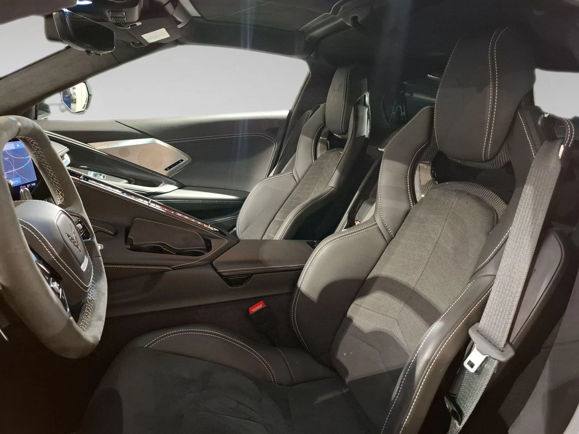 Chevrolet-Corvette-image-15