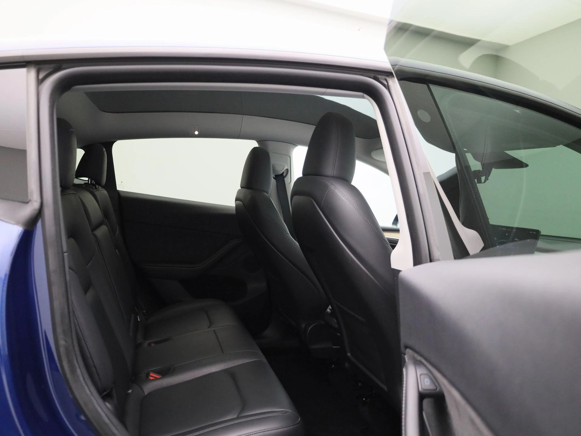 Tesla-Model Y-image-35