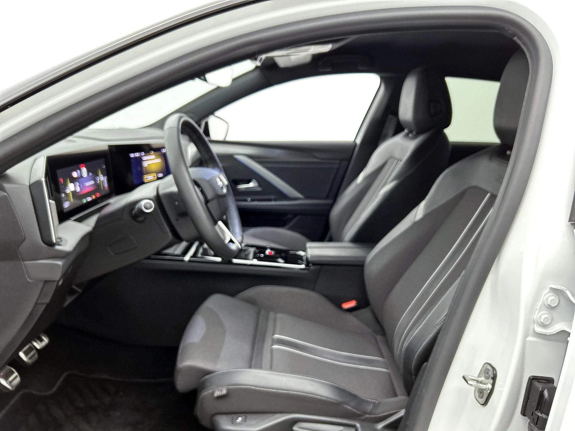 Opel-Astra-image-41