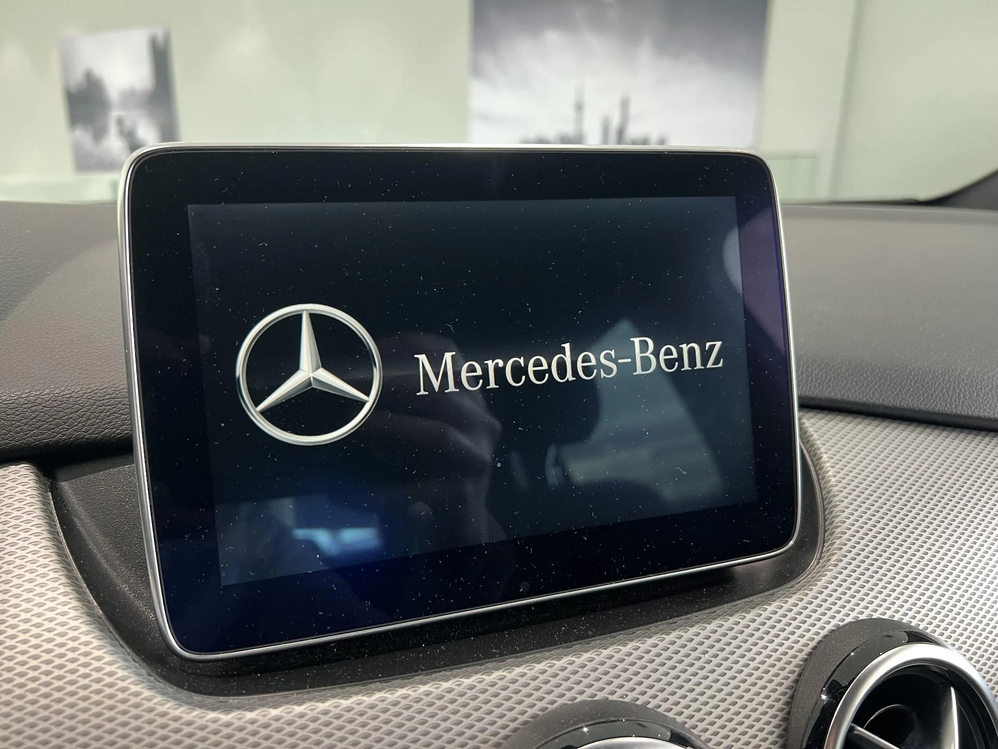 Mercedes-Benz-B-Klasse-image-15