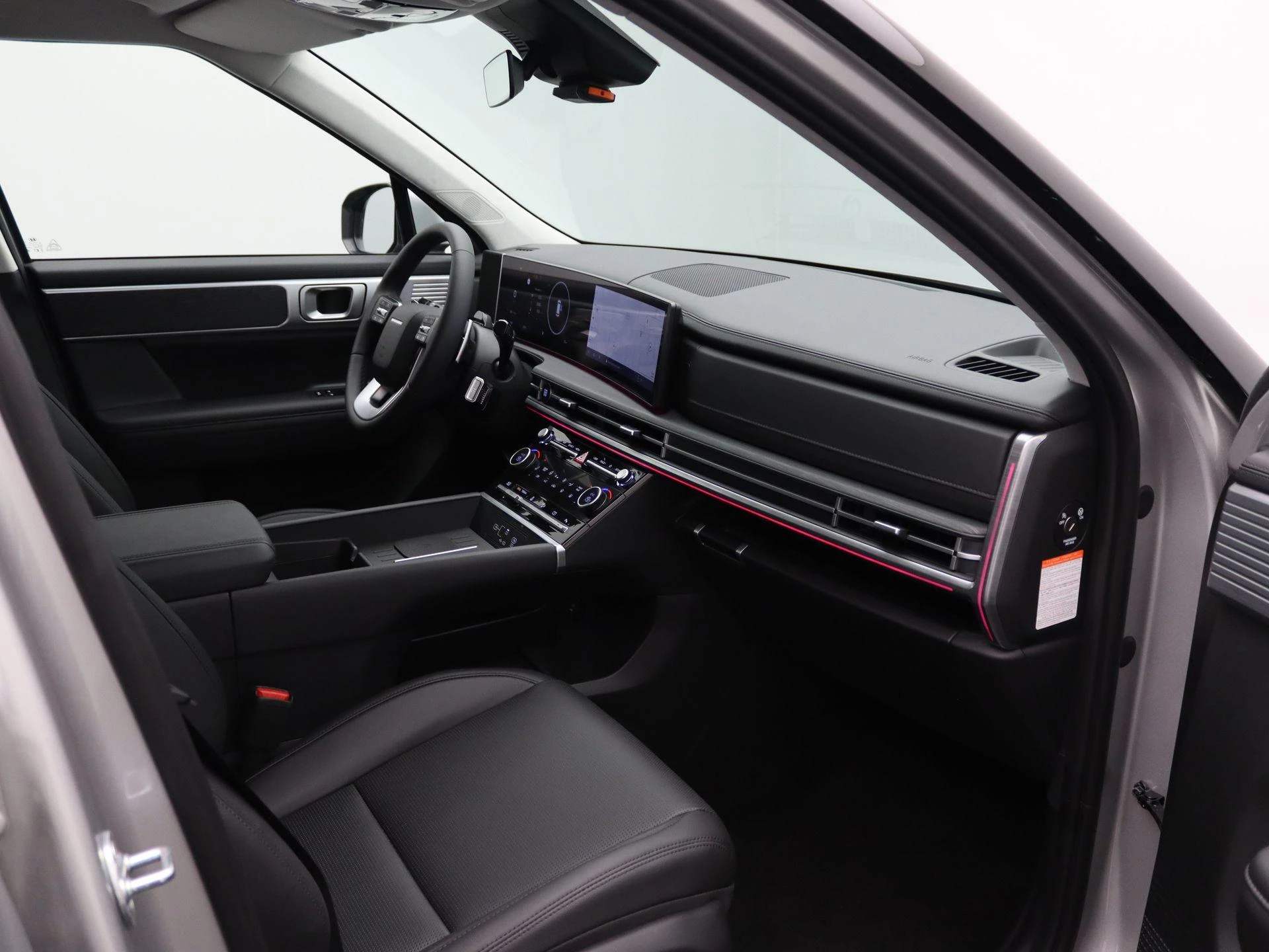 Hyundai-Santa Fe-image-31