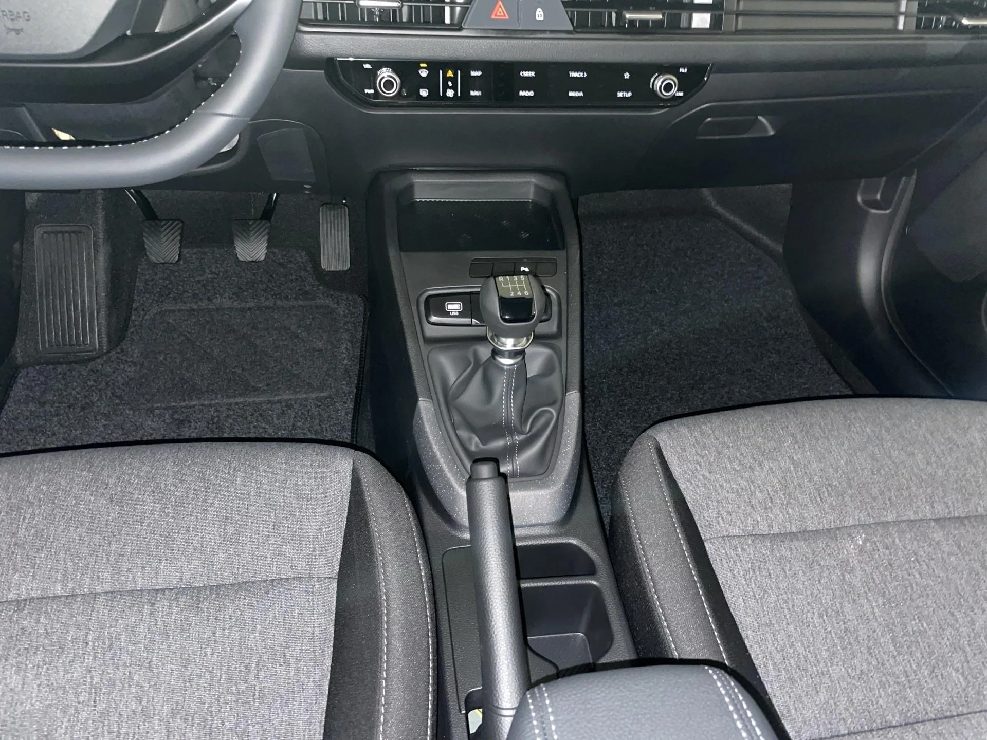 Kia-Stonic-image-9