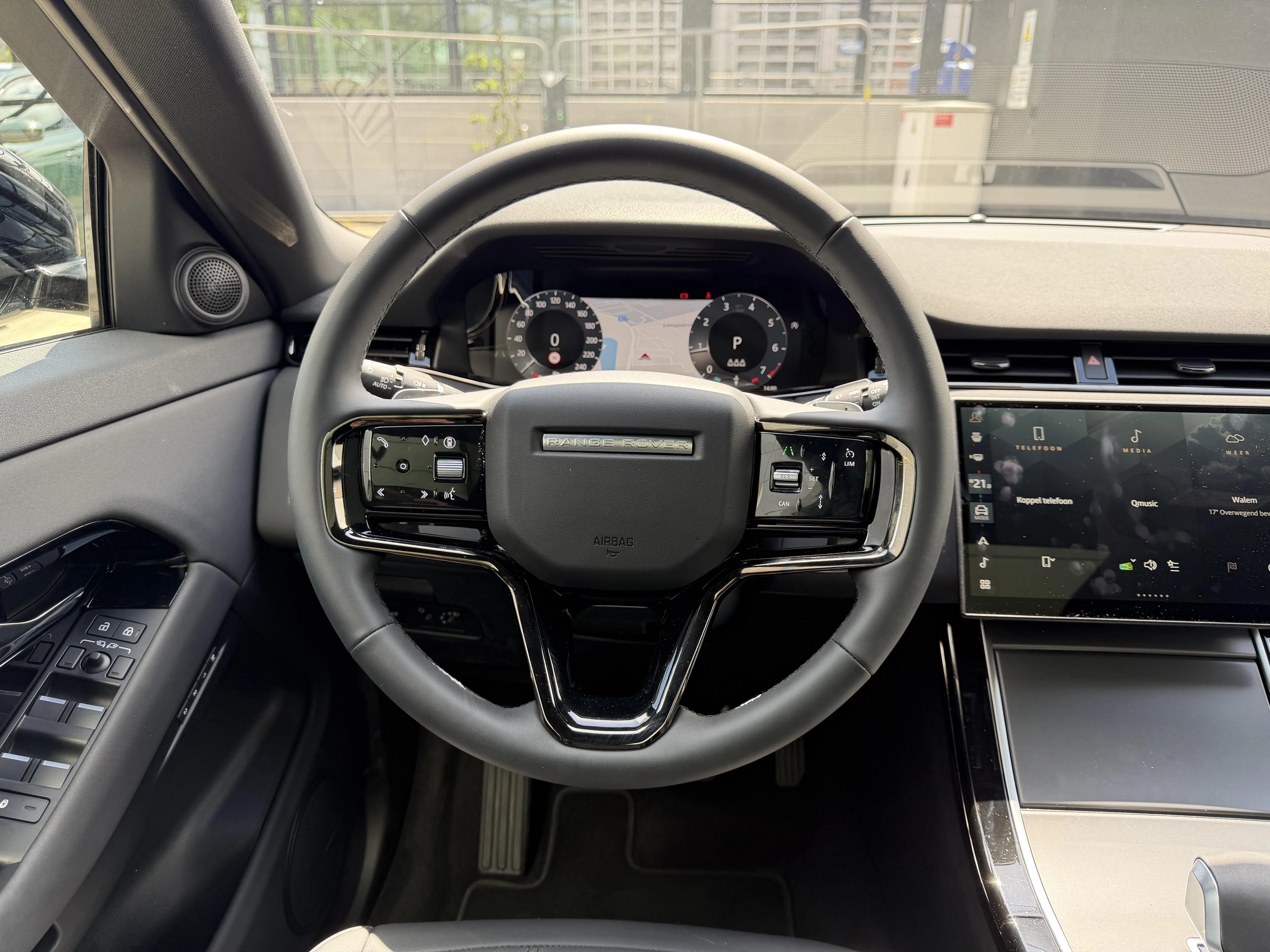 Land Rover Range Rover Evoque P160 S FWD Auto. 26.5MY