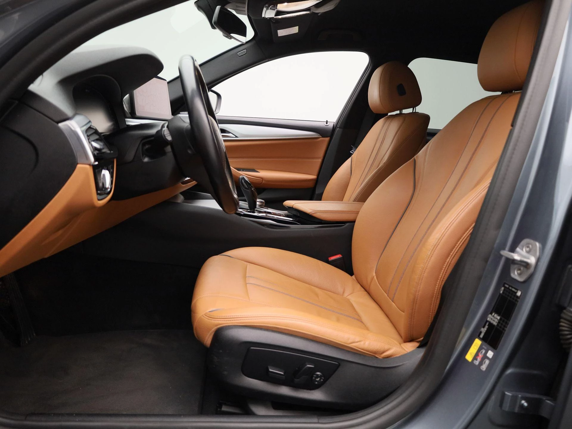BMW-5 Serie-image-10