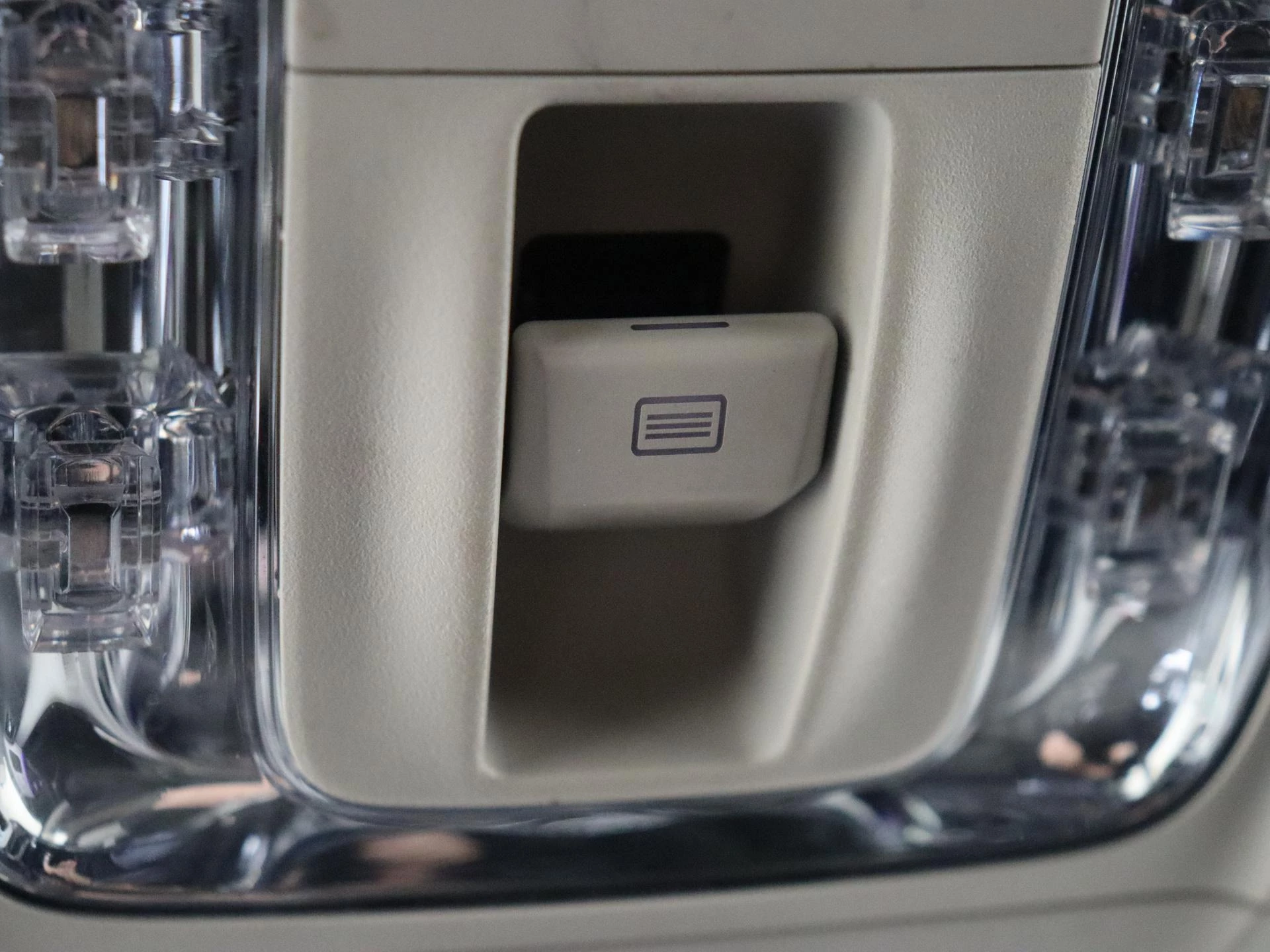 Mercedes-Benz-GLE-image-23