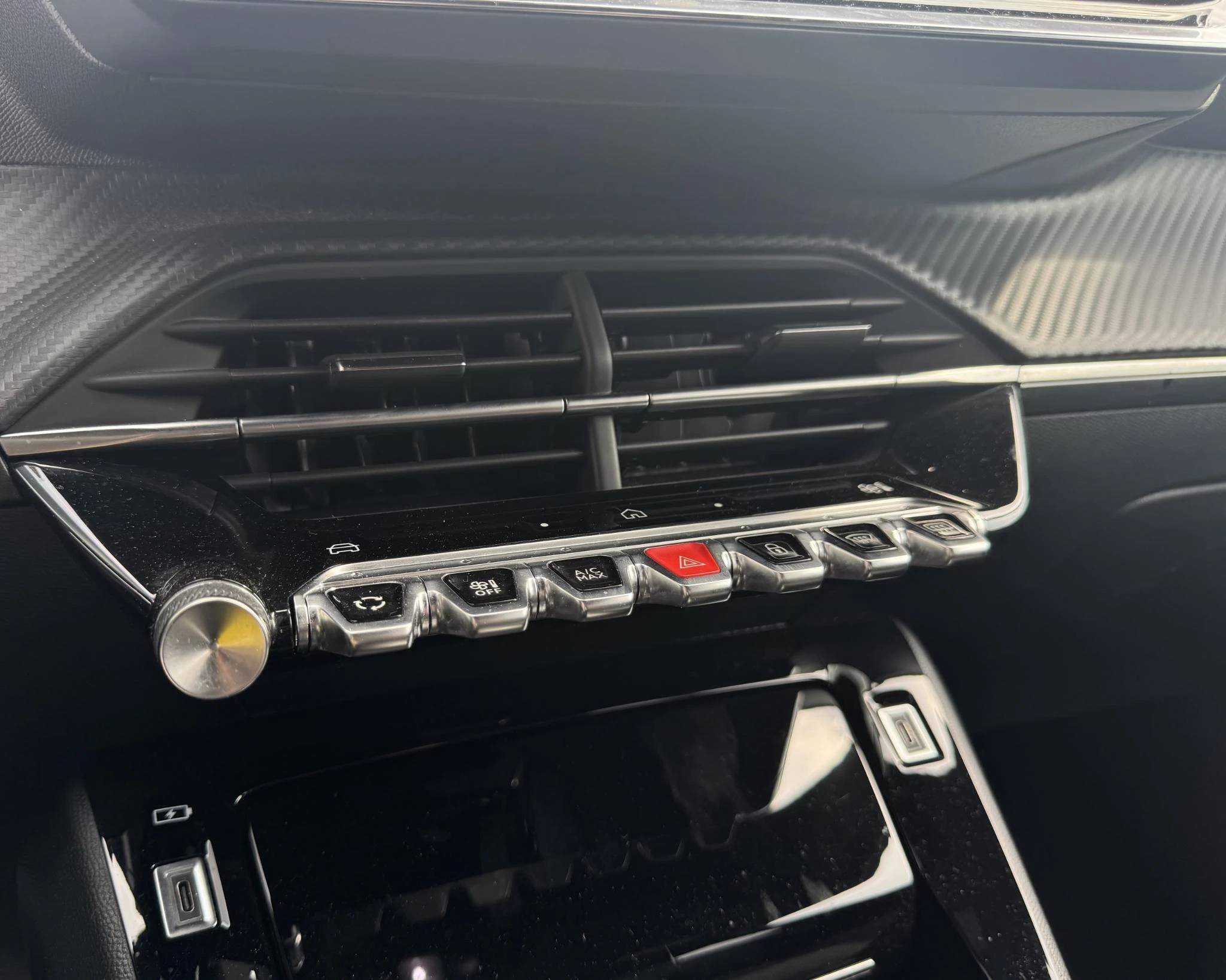 Peugeot-2008-image-18