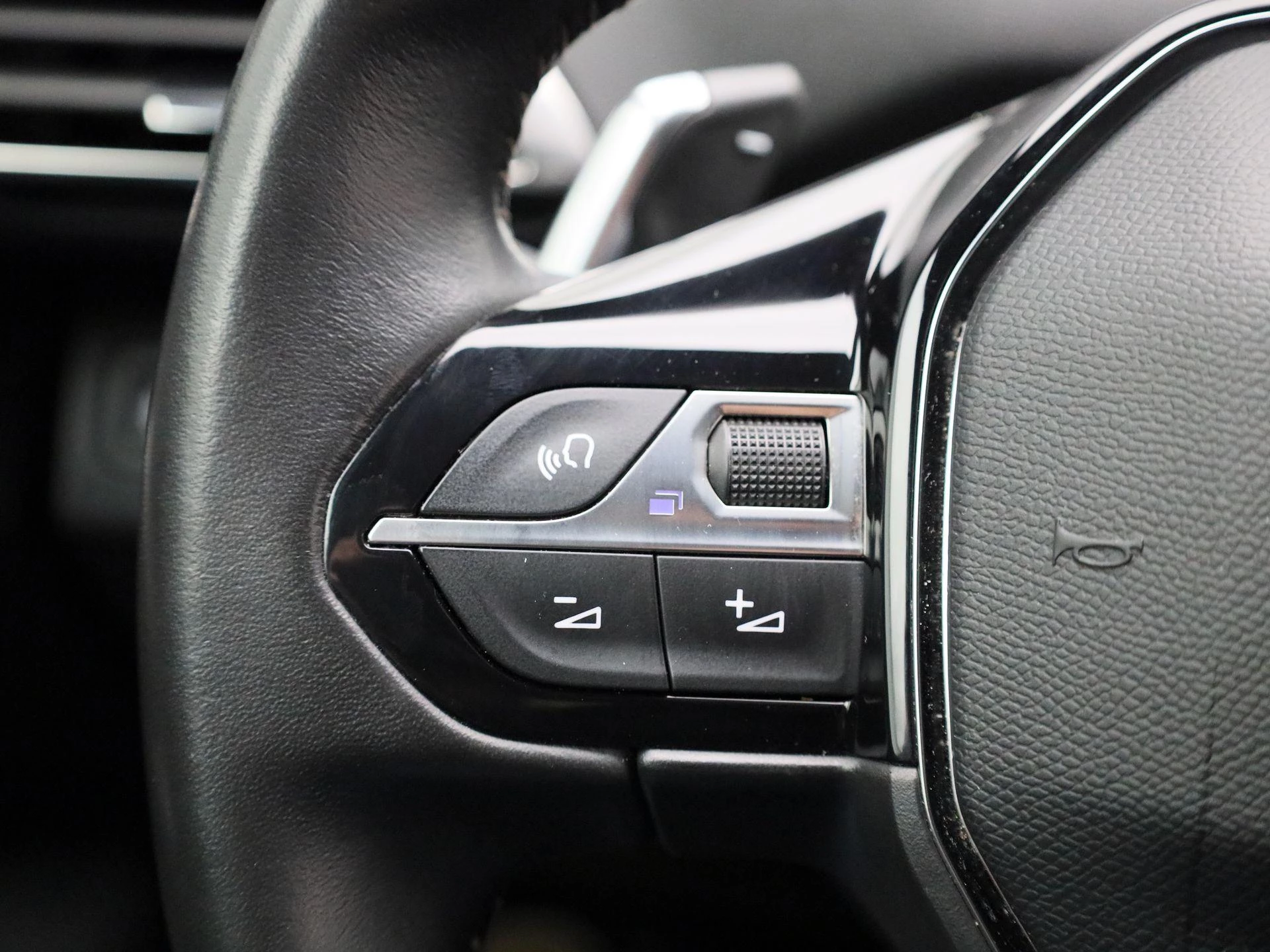 Peugeot-5008-image-18